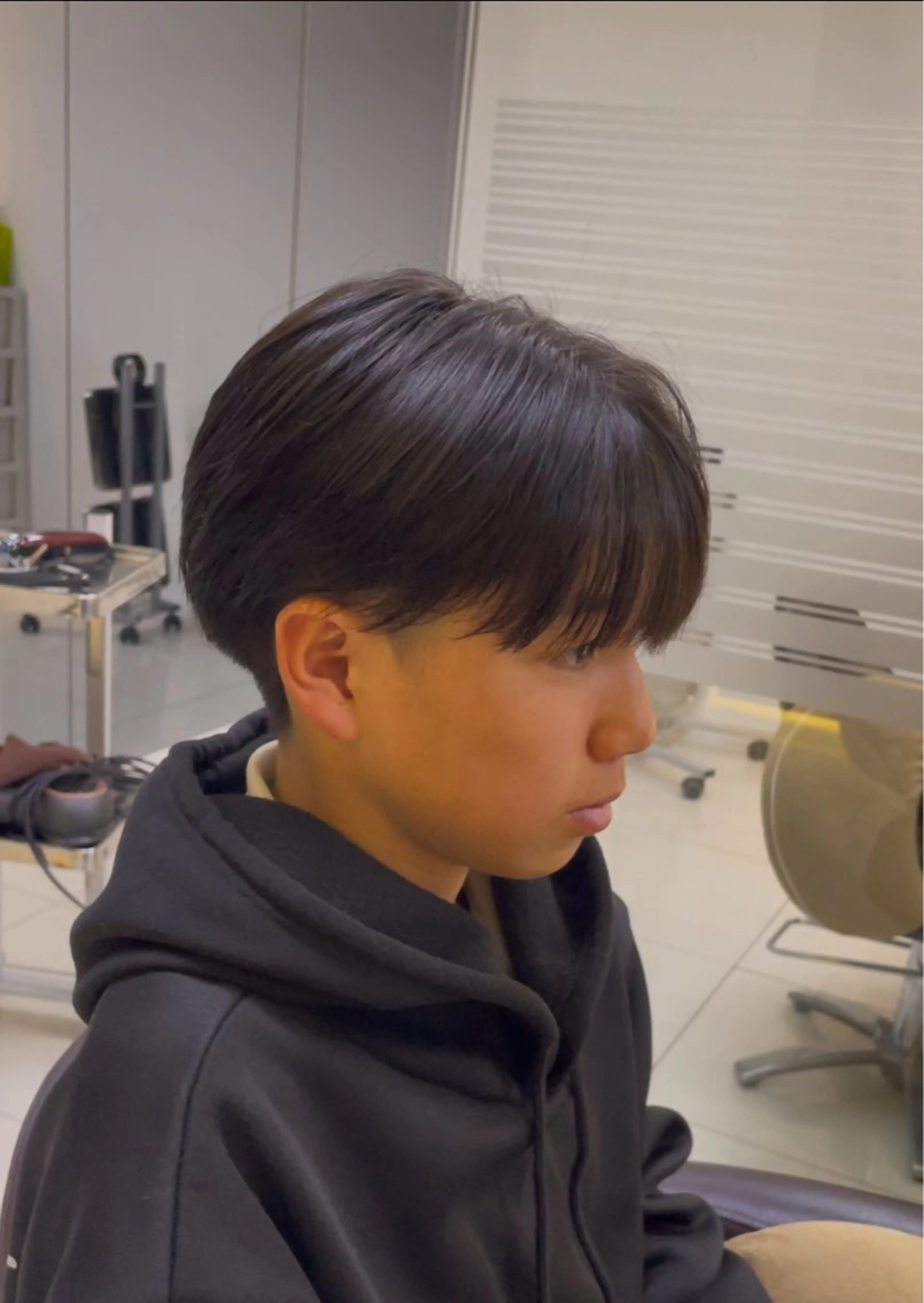 メンズ マッシュ シースルーマッシュ カット パーマ Rinka🍓カット /髪質改善/縮毛矯正のヘアスタイル