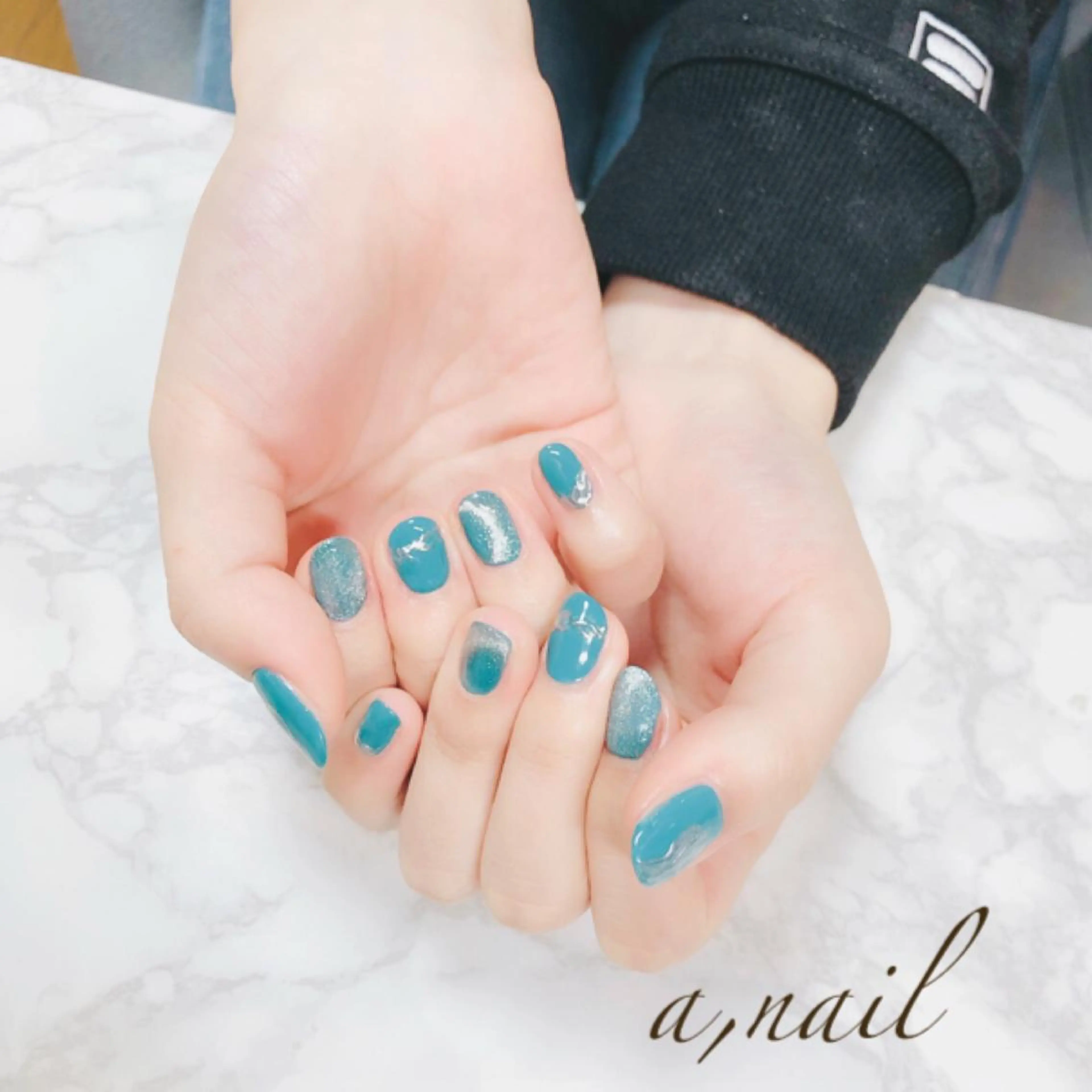 ネイル フットネイル ジェルネイル グラデーション マグネットネイル ミラーネイル ハンドネイル ネイルサロン エーネイルのネイルデザイン