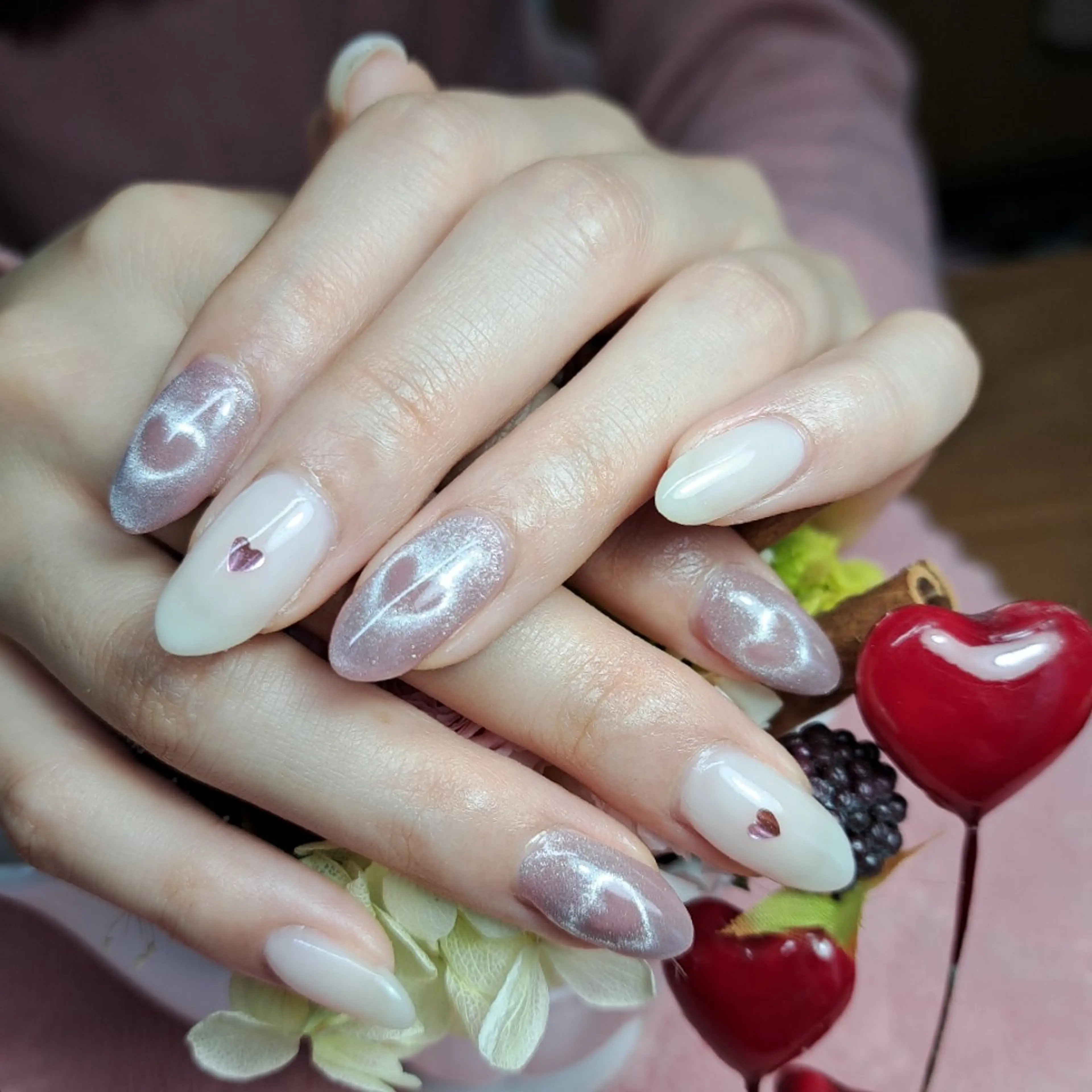 ネイル バレンタイン HAYASHI  Nのネイルデザイン