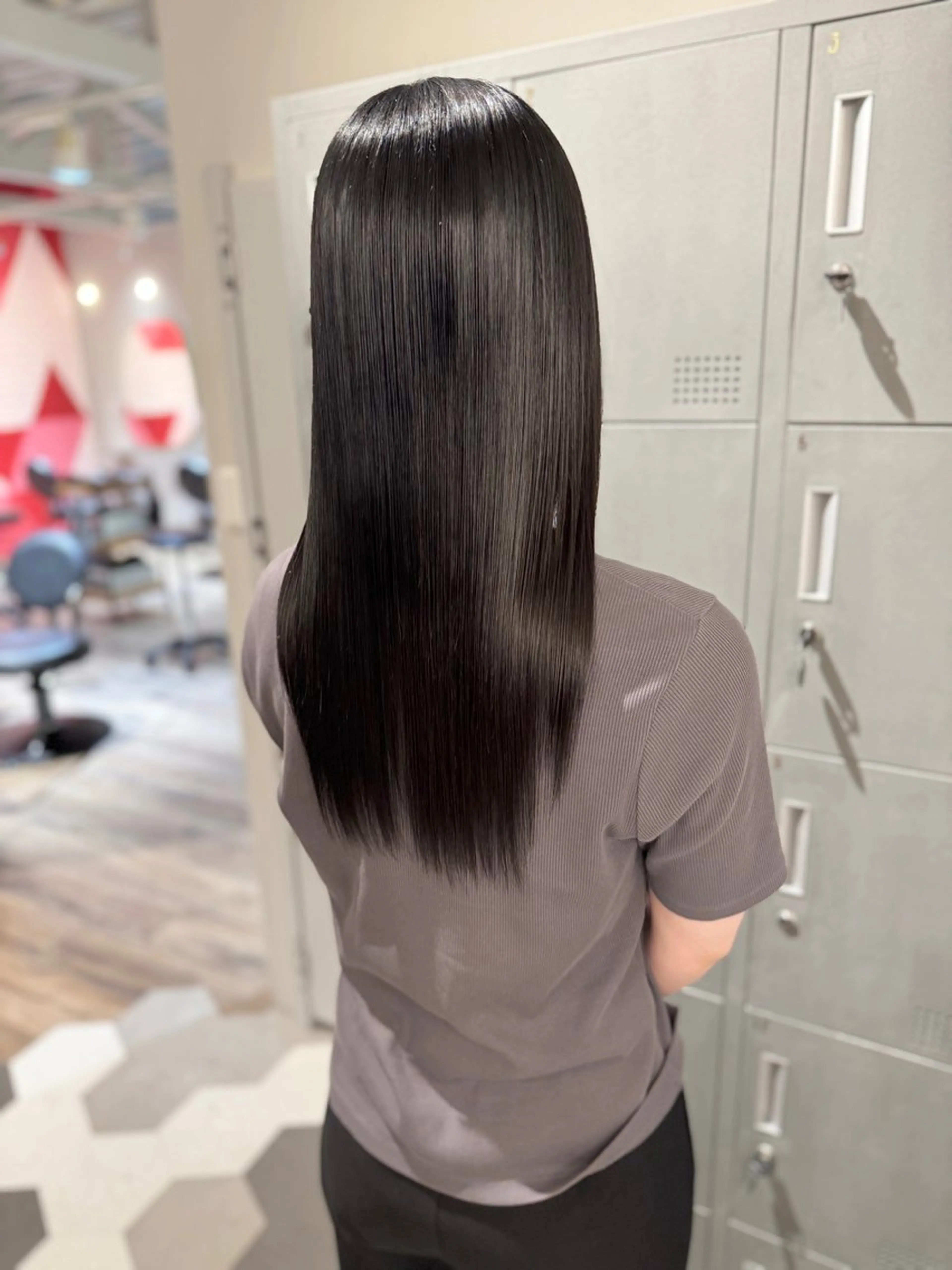 セミロング 縮毛矯正 【天満1艶髪】潤艶/ 髪質改善🌹釣本竜哉のヘアスタイル