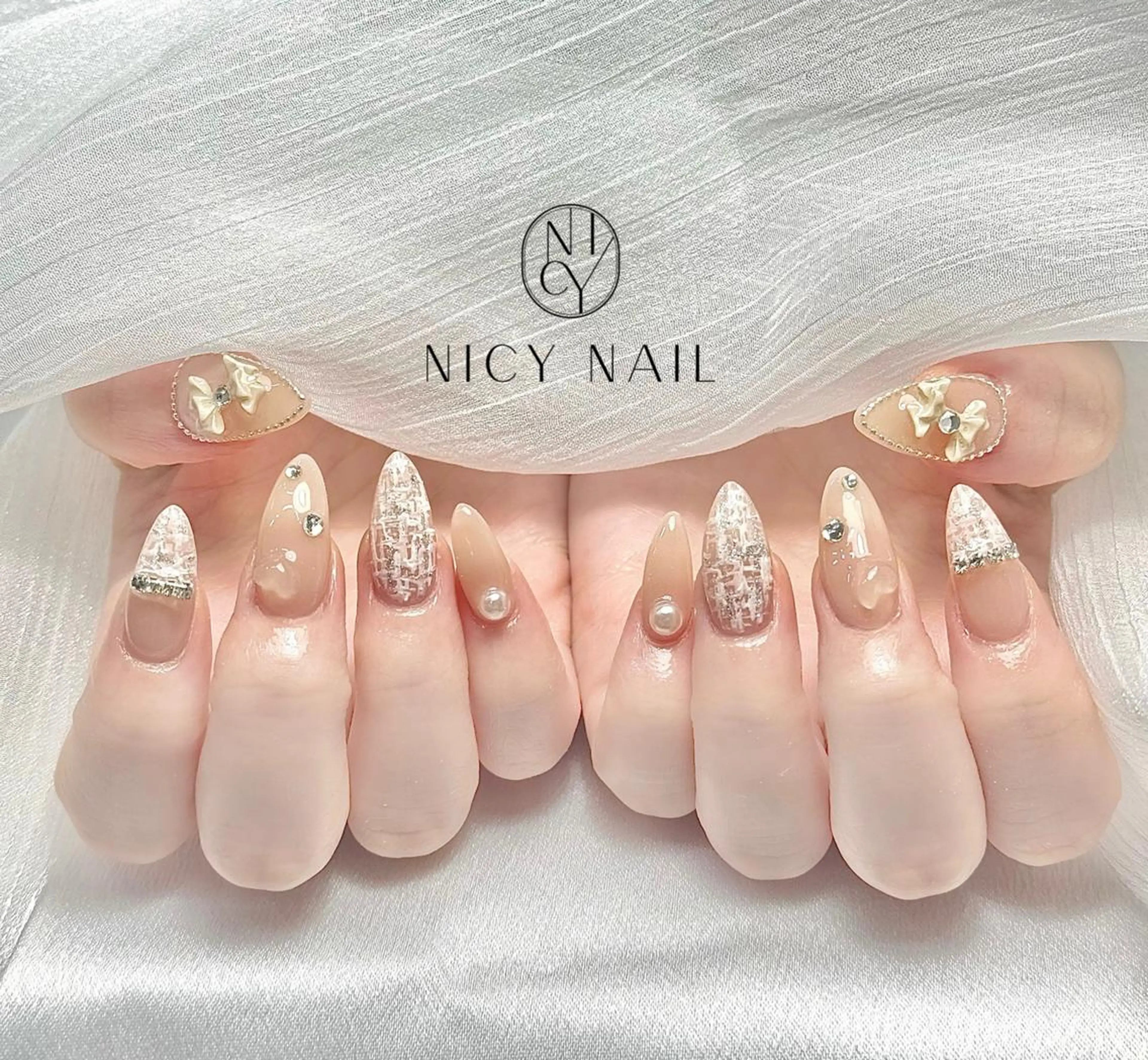ネイル アートネイル オーロラネイル ブルー チークネイル フットネイル ハンドネイル Anna_ Nicy Nailのネイルデザイン