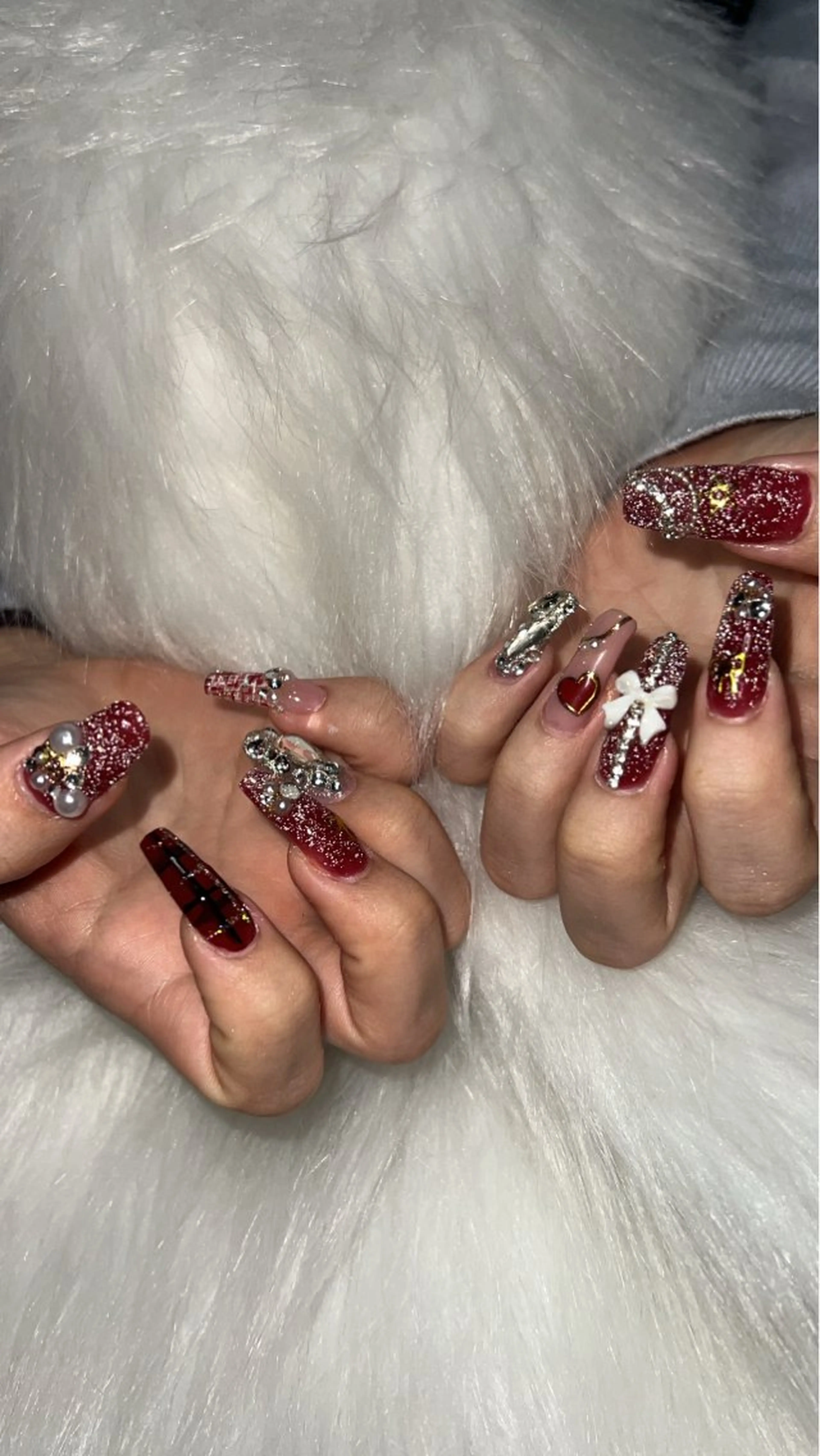 ネイル OPHELIA 𓃛のネイルデザイン