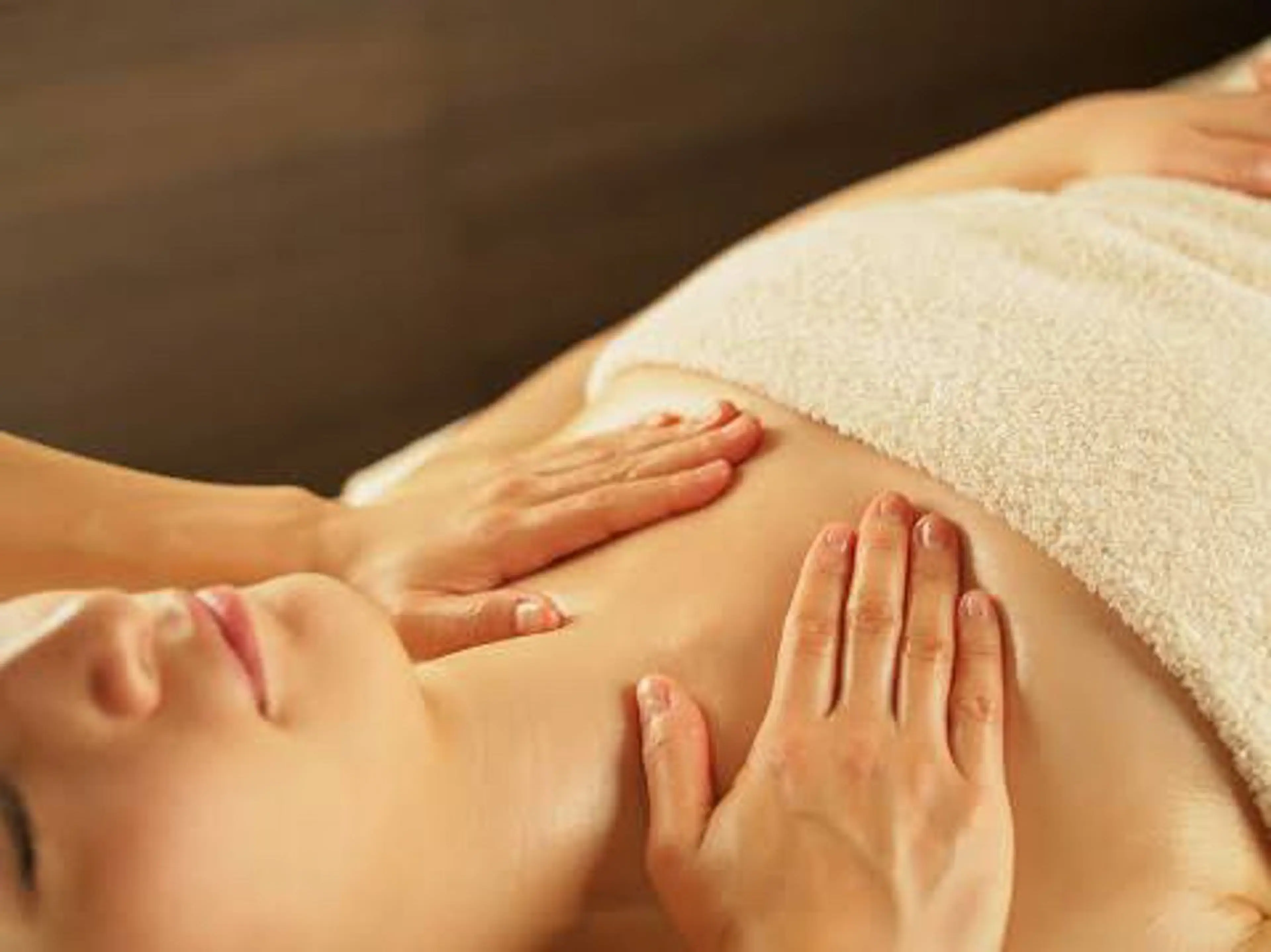 【人気NO.1】デコルテフェイシャル＋ヘッドの写真