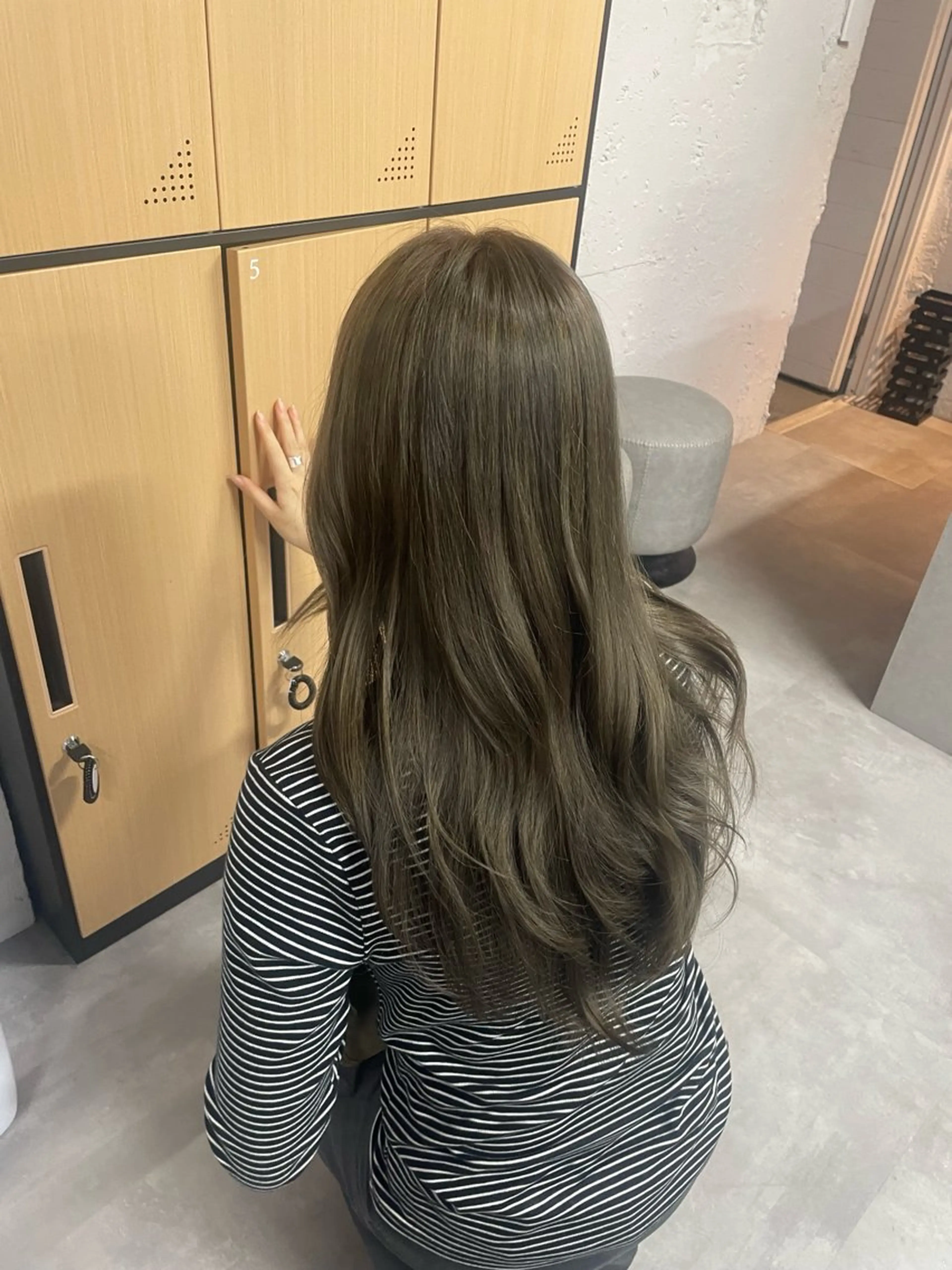 ロング カット ヘアカラー トリートメント tokute 中野真咲🐺のヘアスタイル