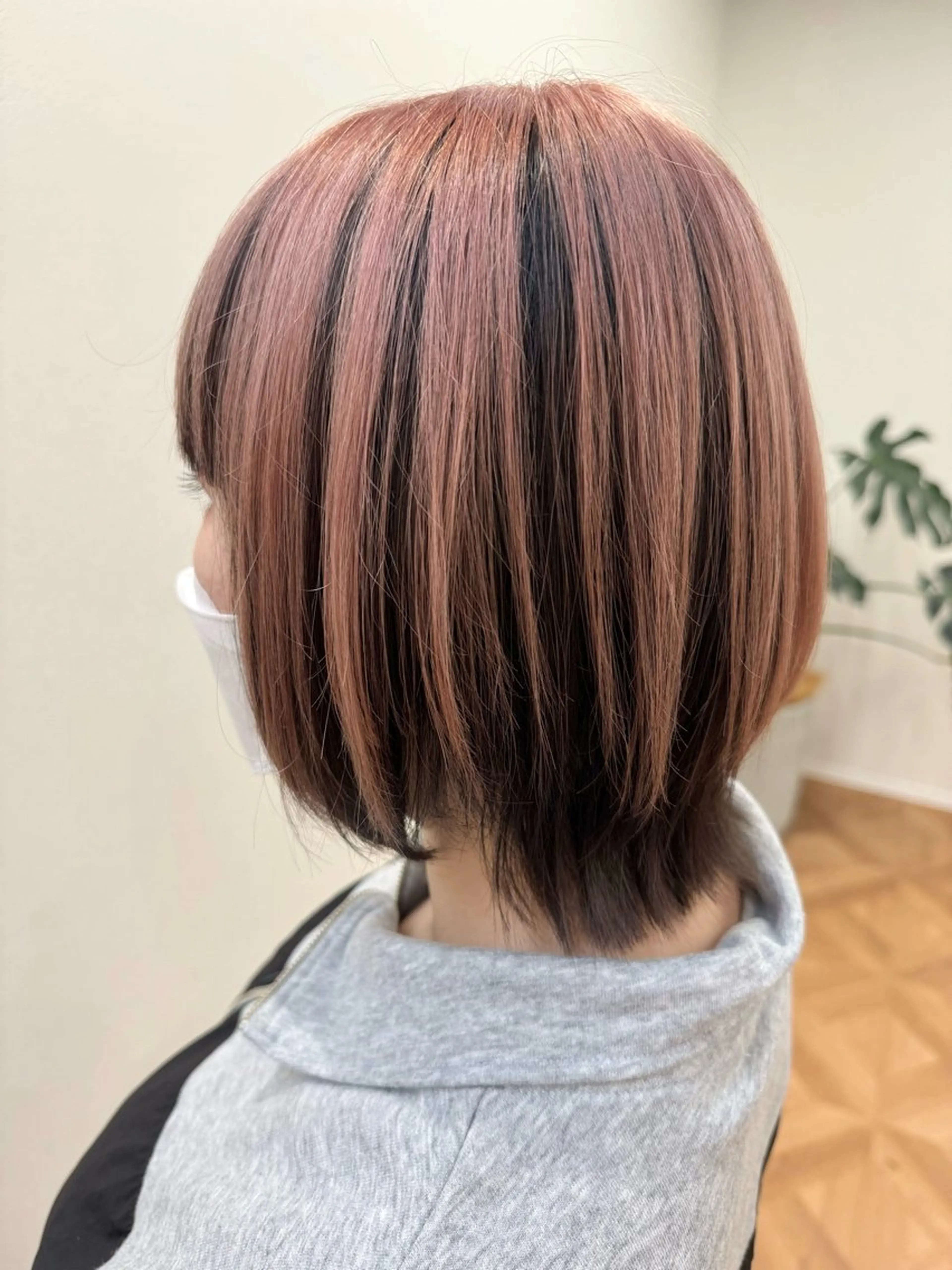 ショート カラー ピンクカラー ショートヘア ウルフカット カット ヘアカラー 佐々木 有彩のヘアスタイル