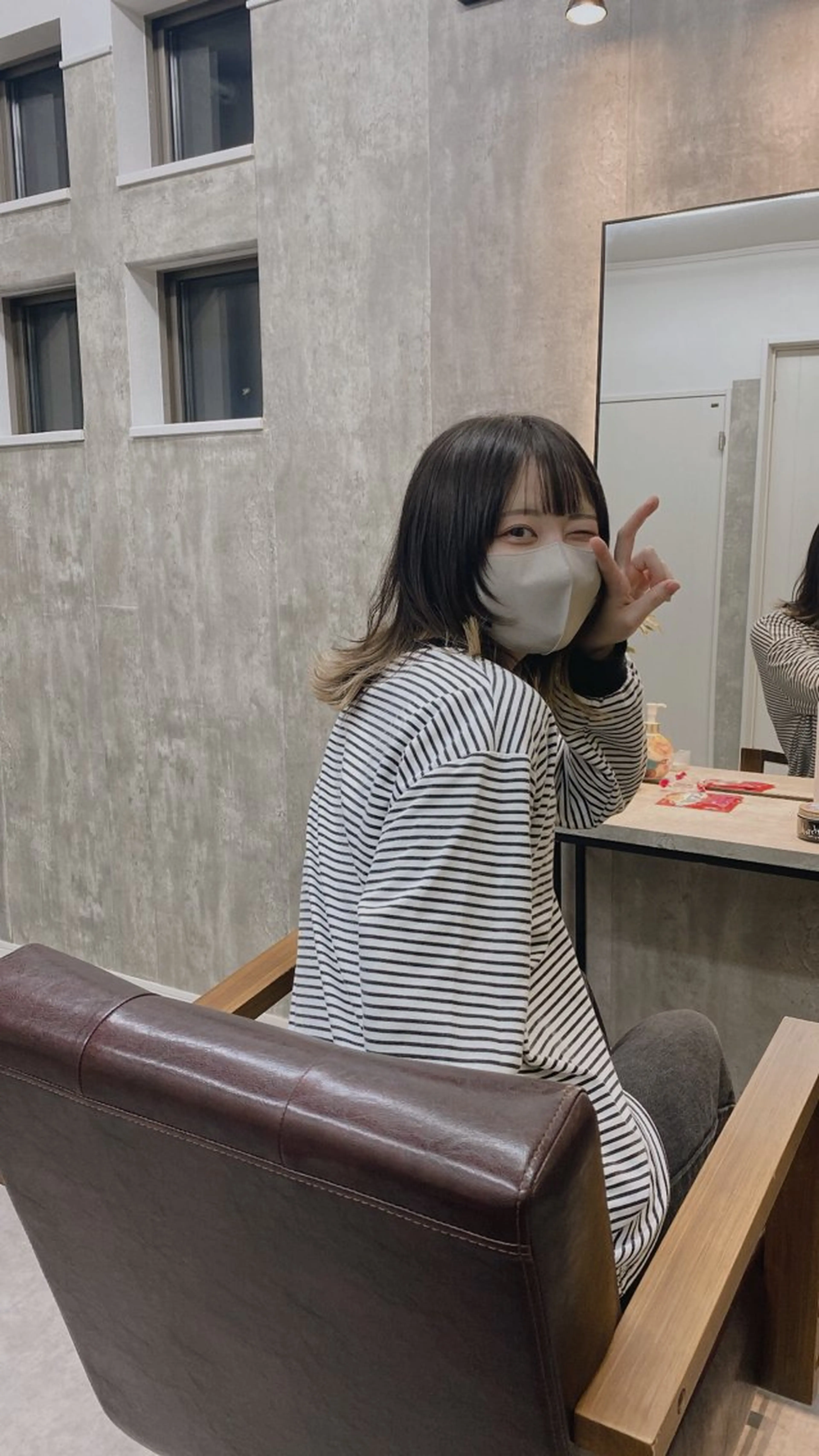 セミロング カラー 顔まわりレイヤー レイヤーカット ウルフカット 1席のみの 美容室IKKIのヘアスタイル