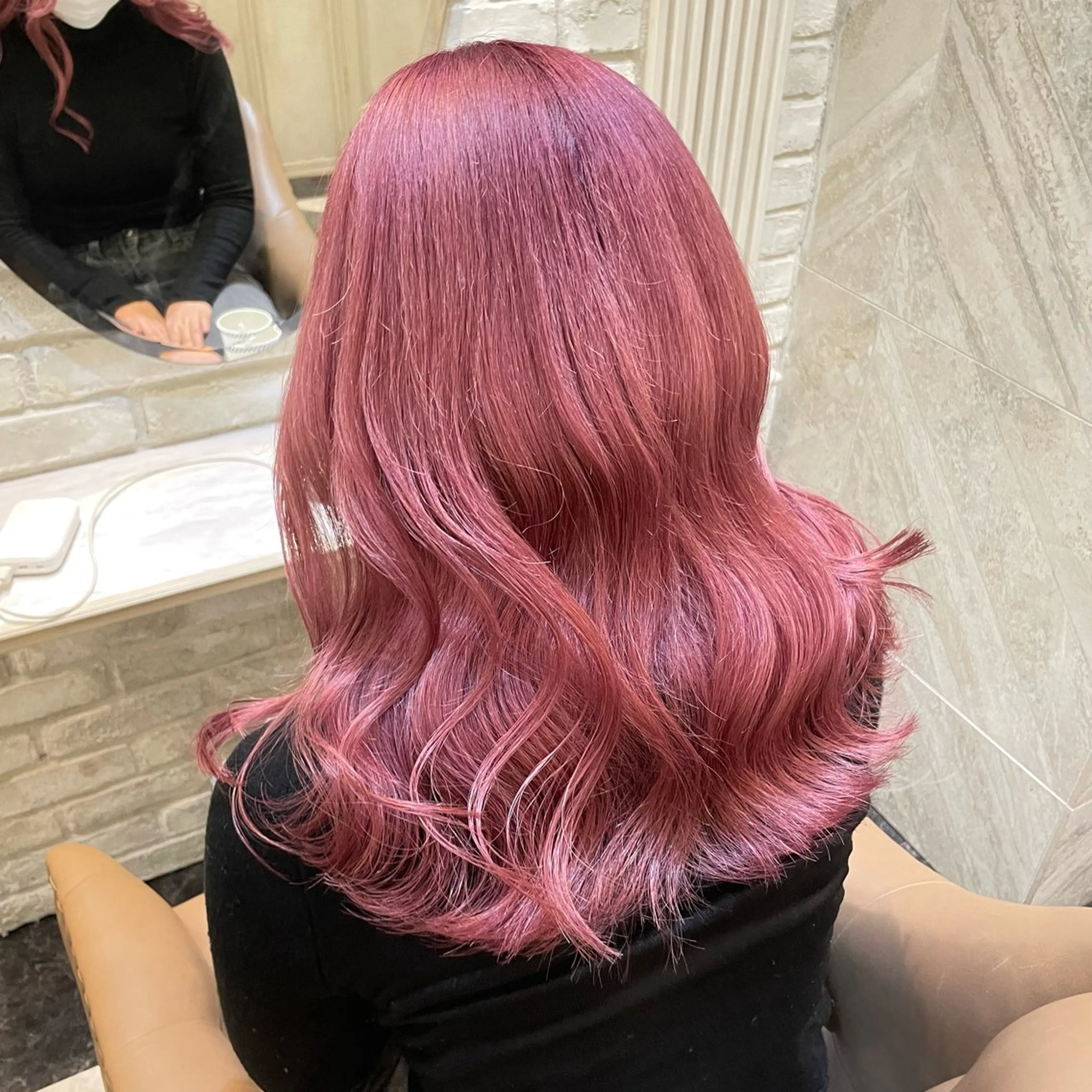 セミロング カラー ゆう🫧 透明感/ハイトーンのヘアスタイル