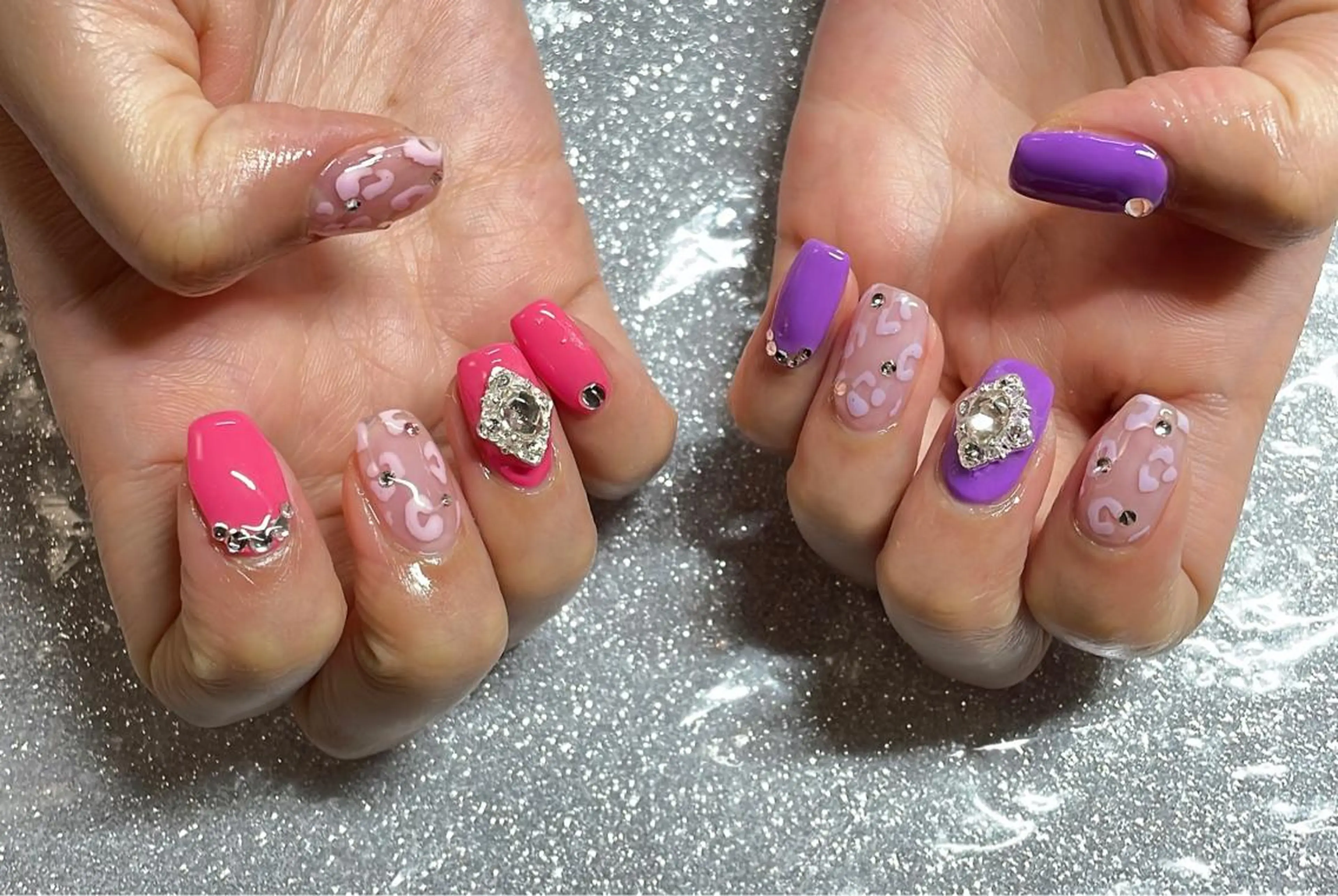 ネイル ハンドネイル VIERU 🌈🎀💖のネイルデザイン