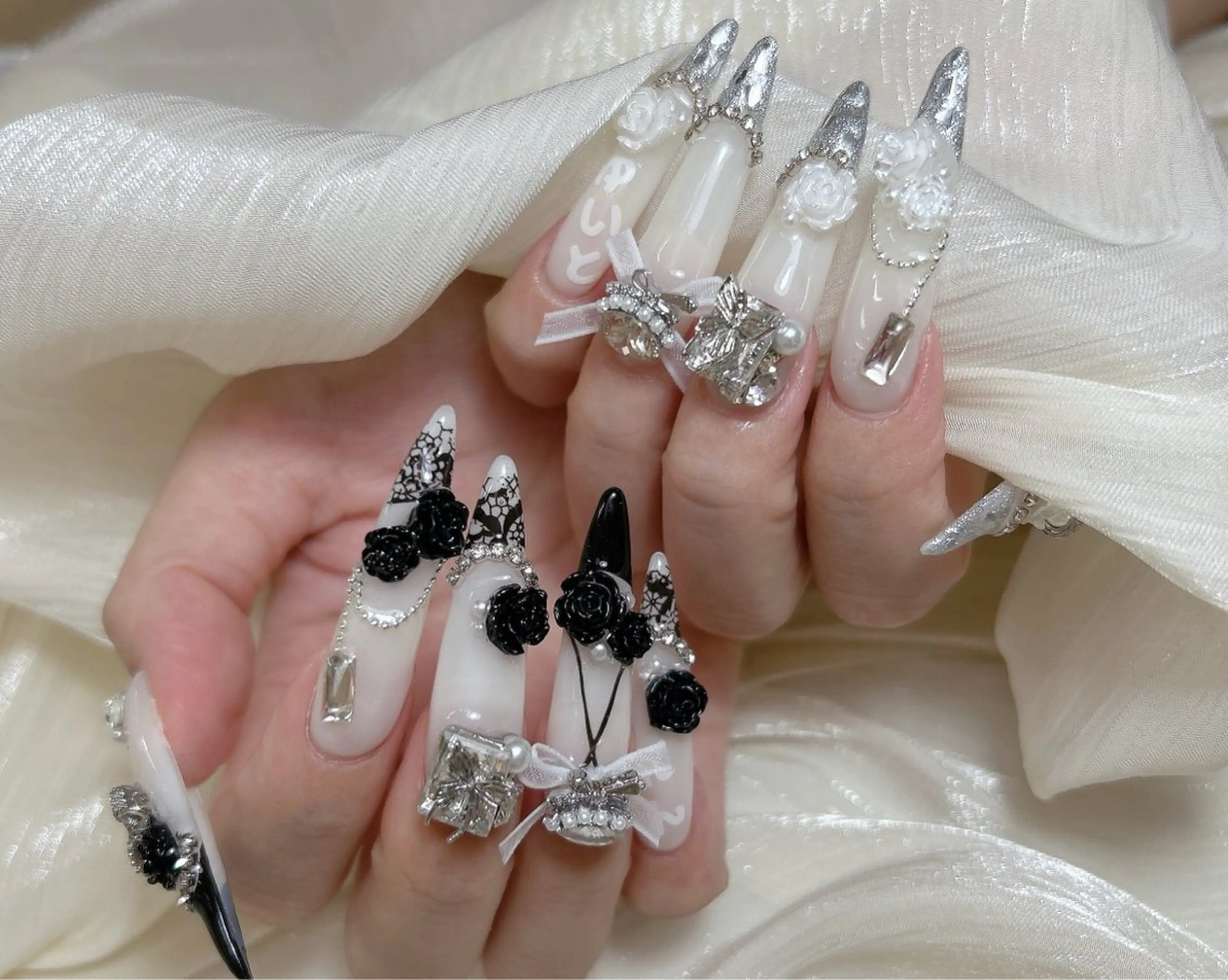 ネイル C Cのネイルデザイン