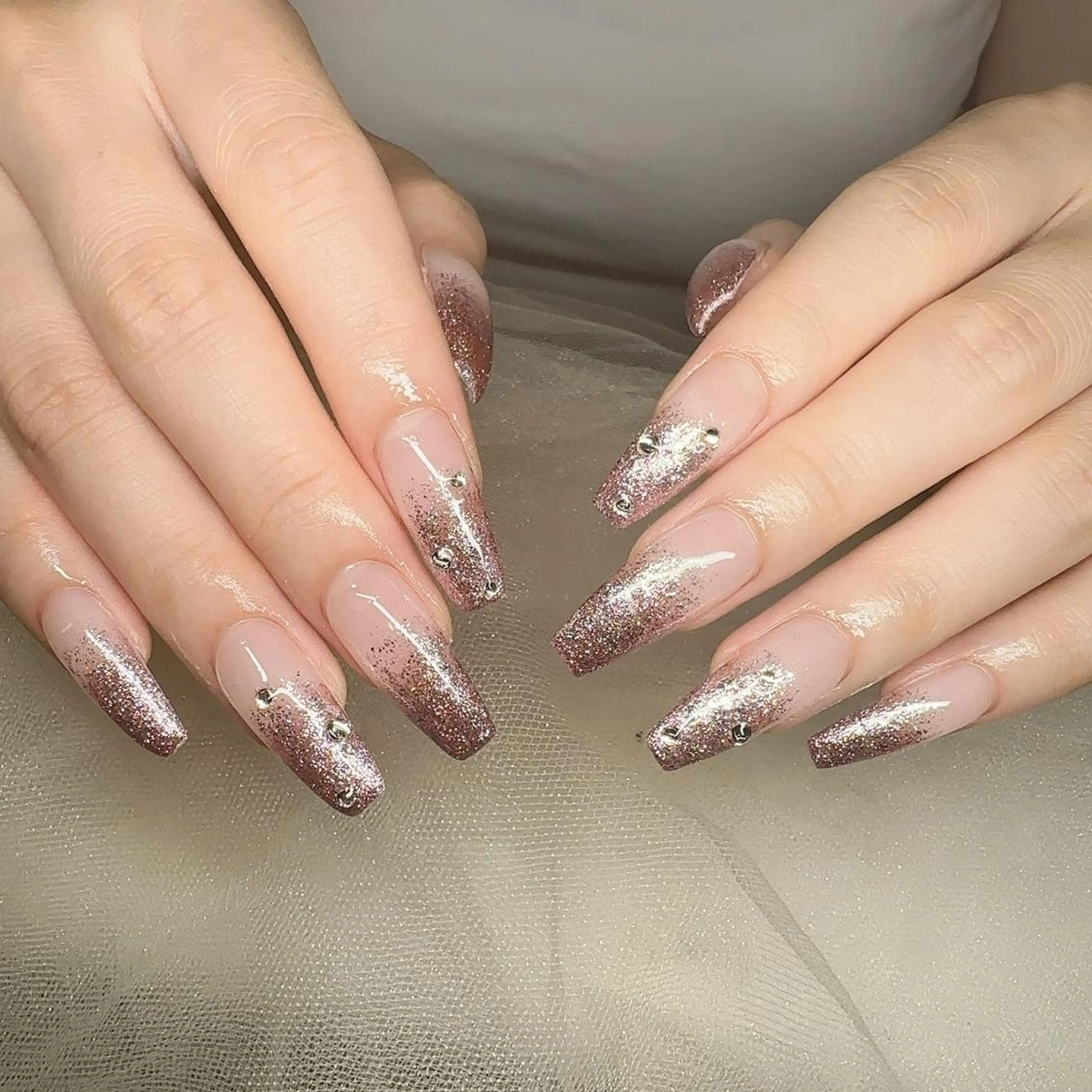 ネイル アートネイル 長さ出し ネイルチップ Queens momoのネイルデザイン