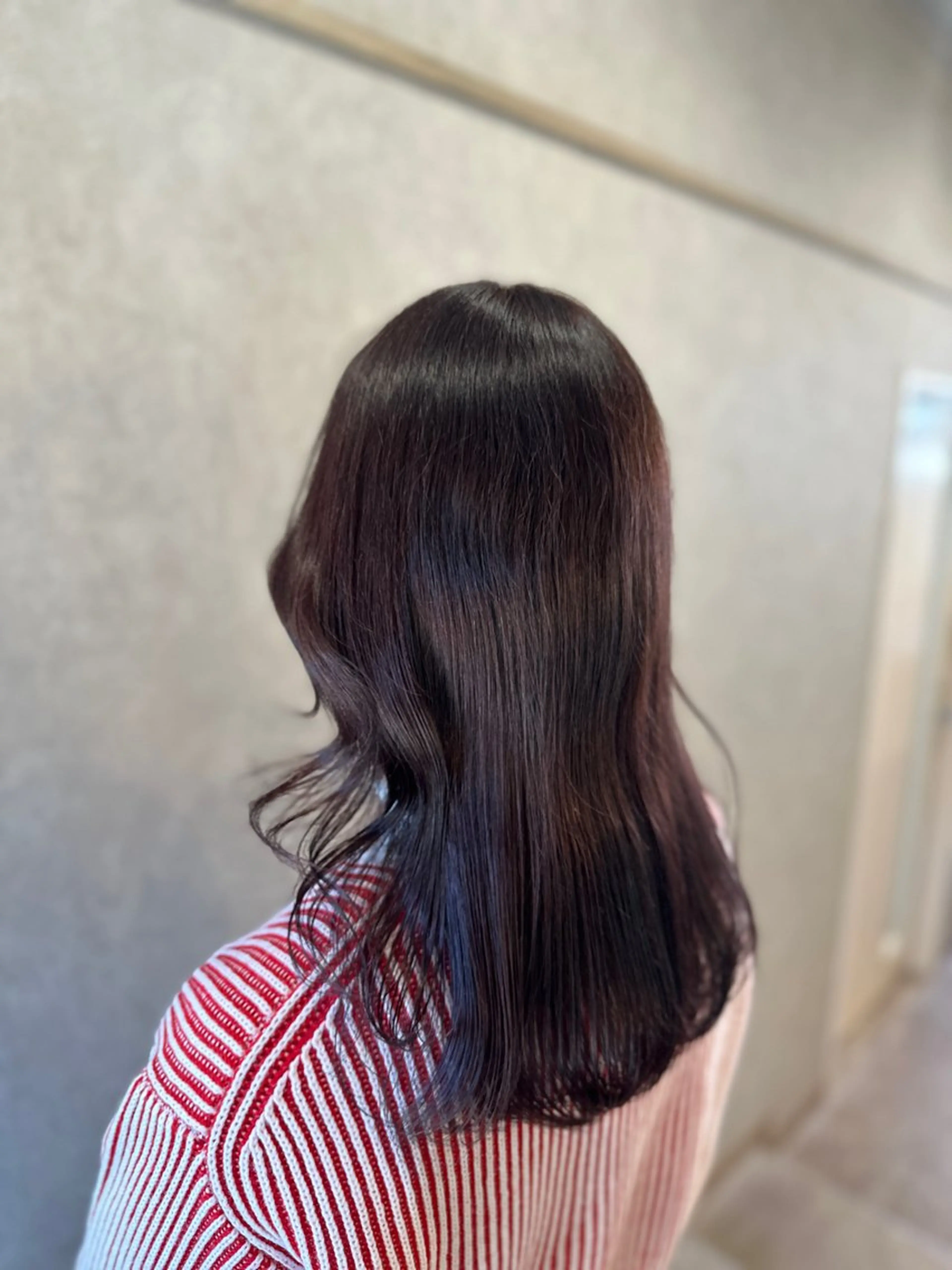 カラー R ／うる艶カラーのヘアスタイル