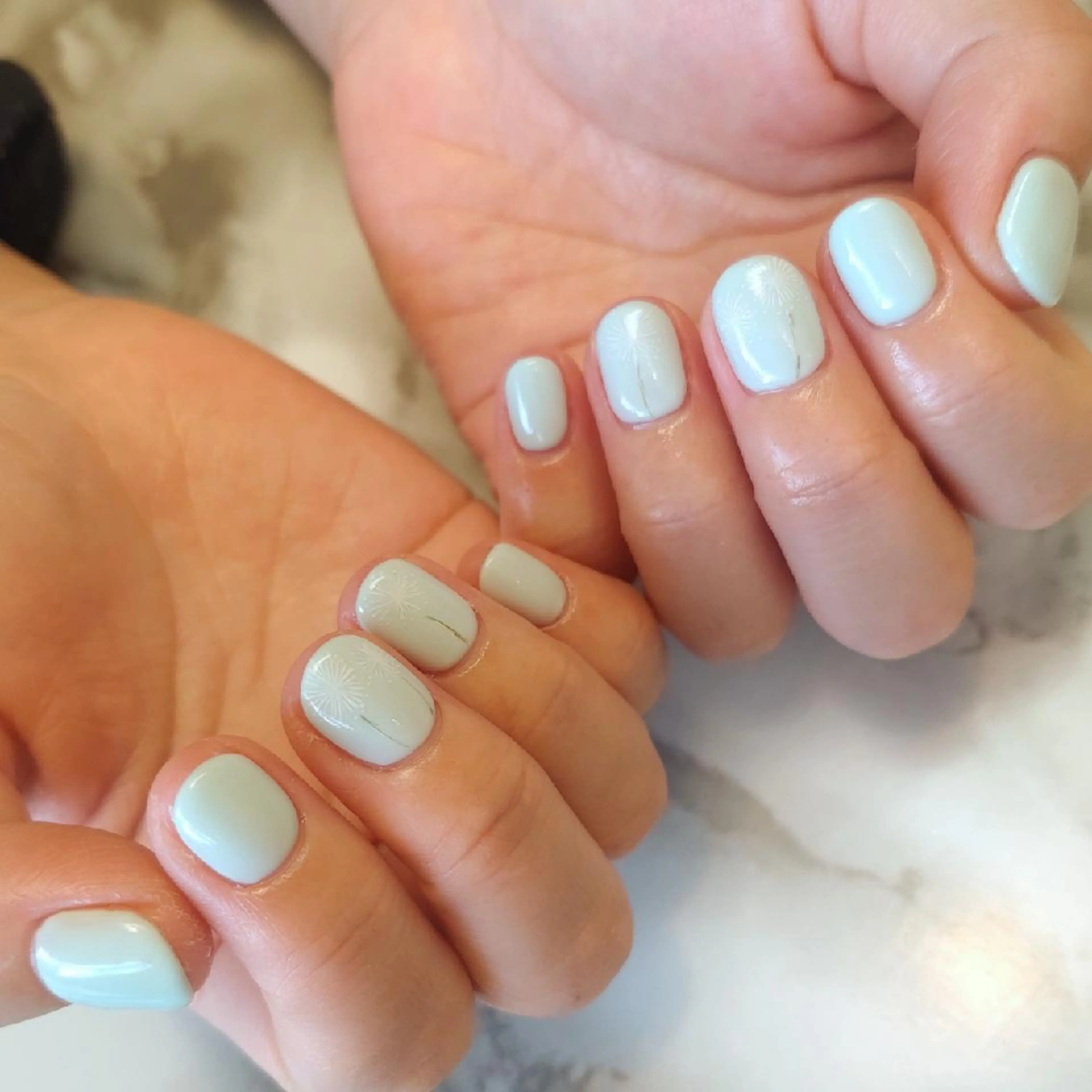 ネイル ジェヌインネイル 河内のネイルデザイン