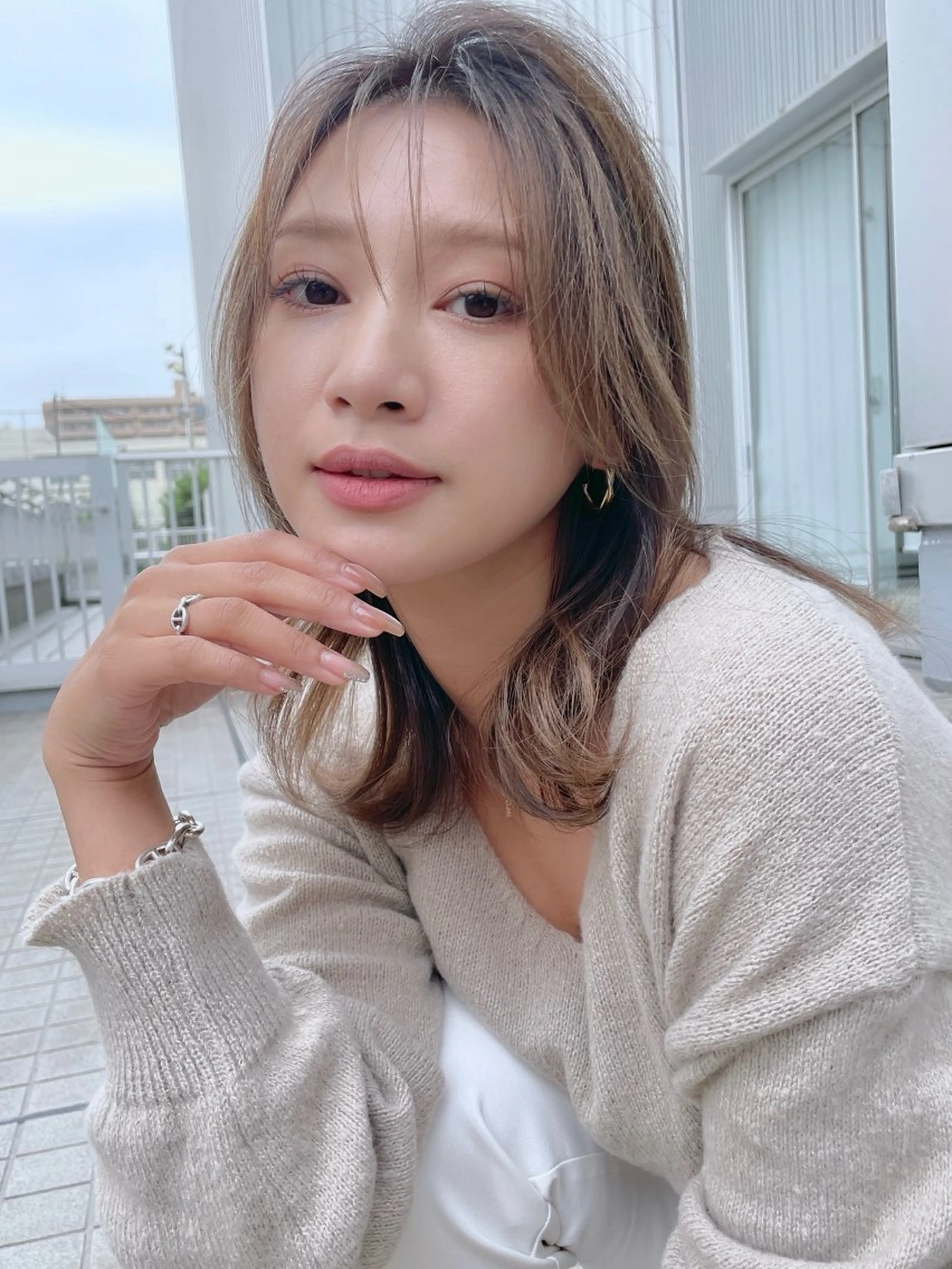 セミロング シールエクステ☀️ L.O.G村岡健一のヘアスタイル