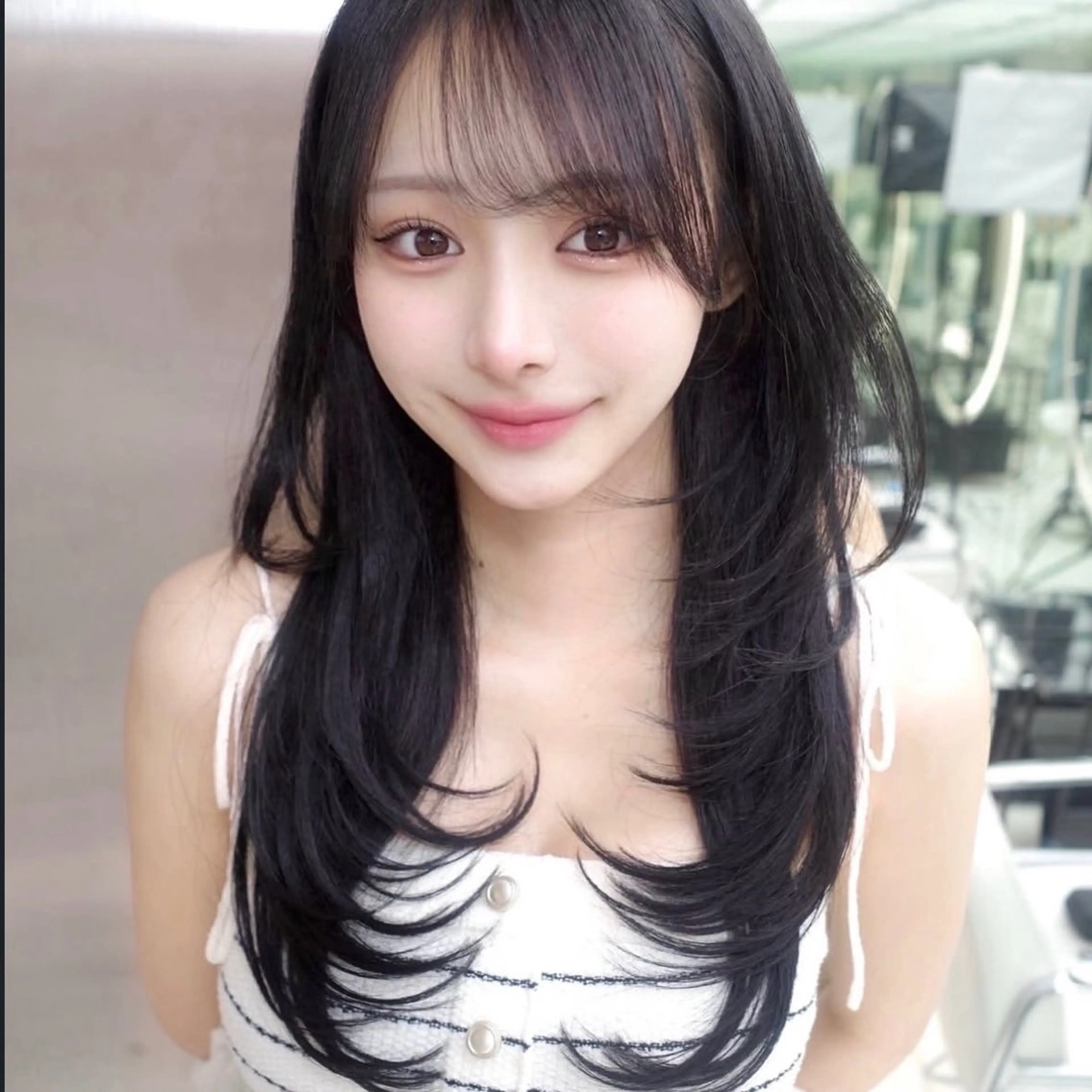 セミロング くびれヘア 顔周りカット ハイレイヤー 韓国風ヘア レイヤーカット 上村 光希のヘアスタイル