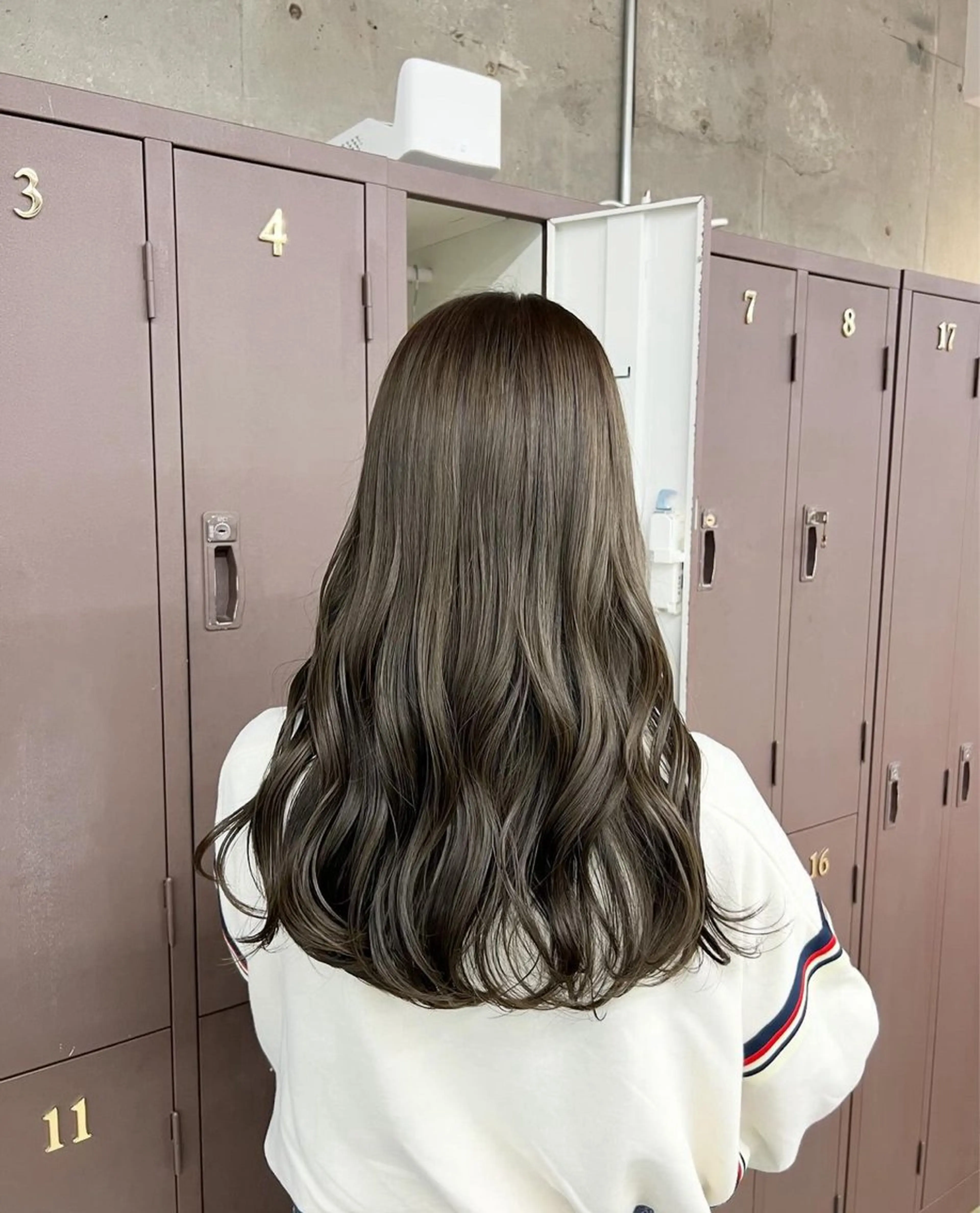 ロング 松井ゆら/ 酸性ストレート/暖色のヘアスタイル