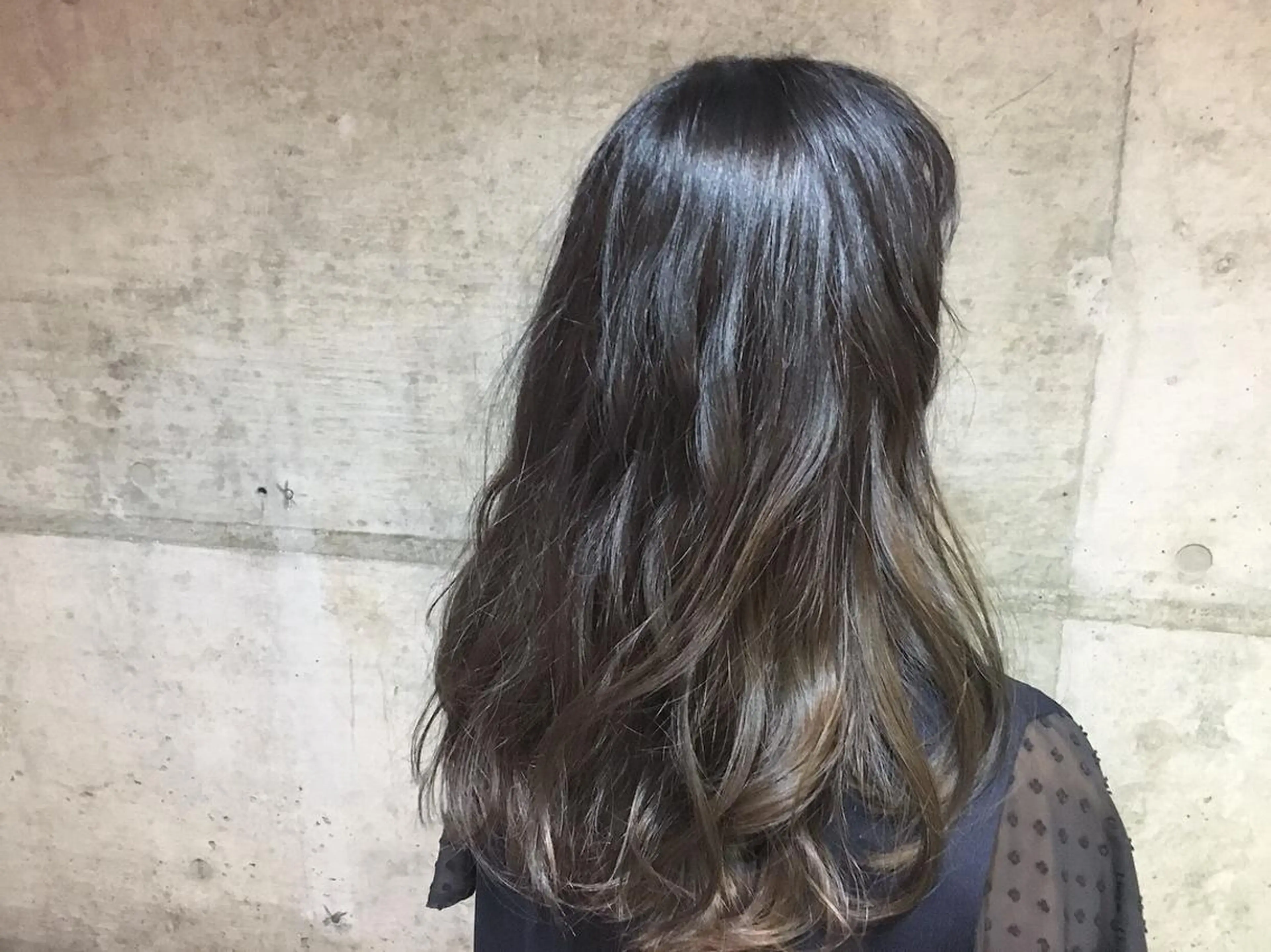 ミディアム クラッチムク博多小川 旭のヘアスタイル