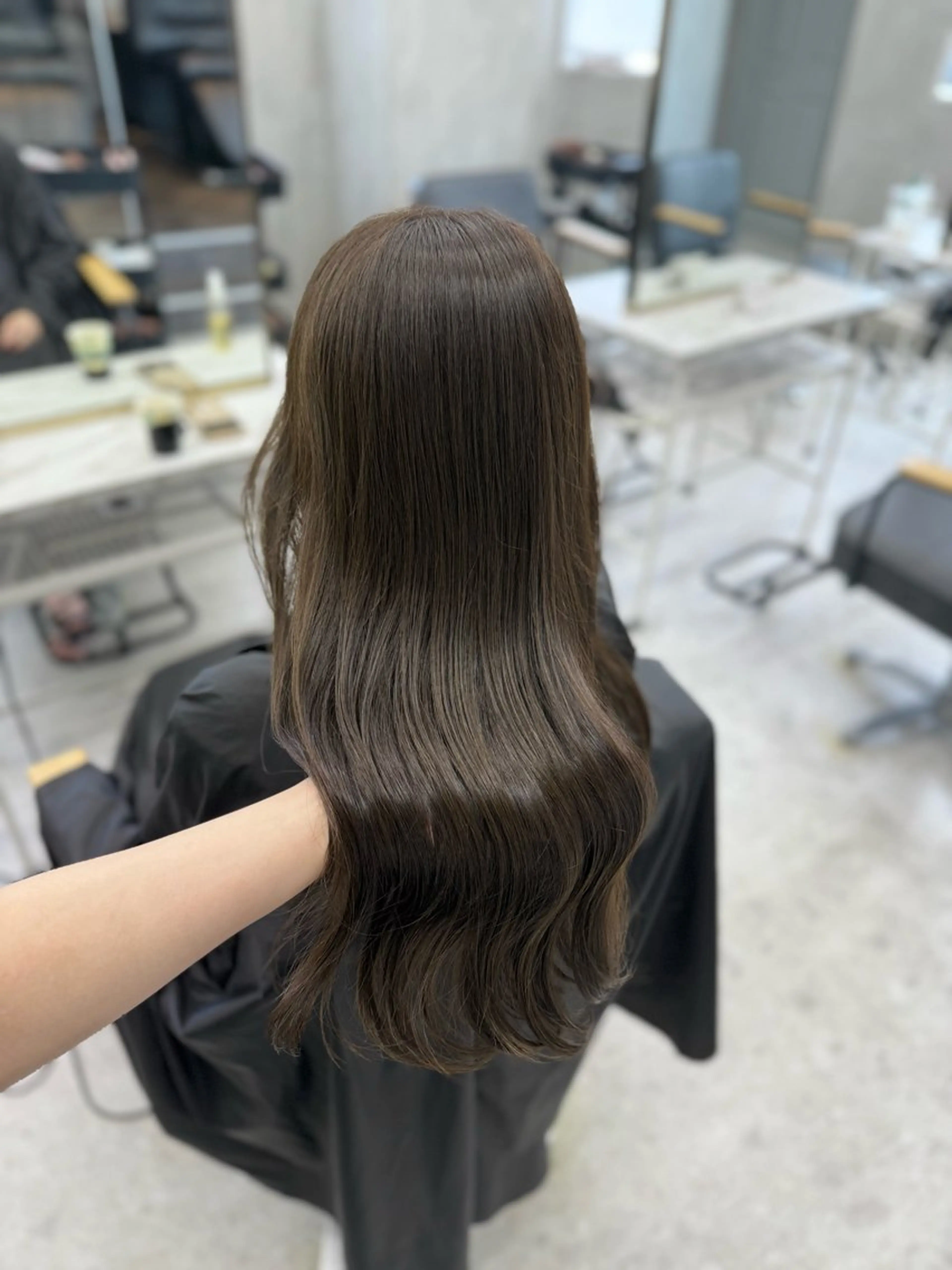ロング カラー ブラウンカラー 透明感カラー オリーブブラウン カット ヘアカラー トリートメント 似合わせカラー/ヘア セット💐本多恵美のヘアスタイル