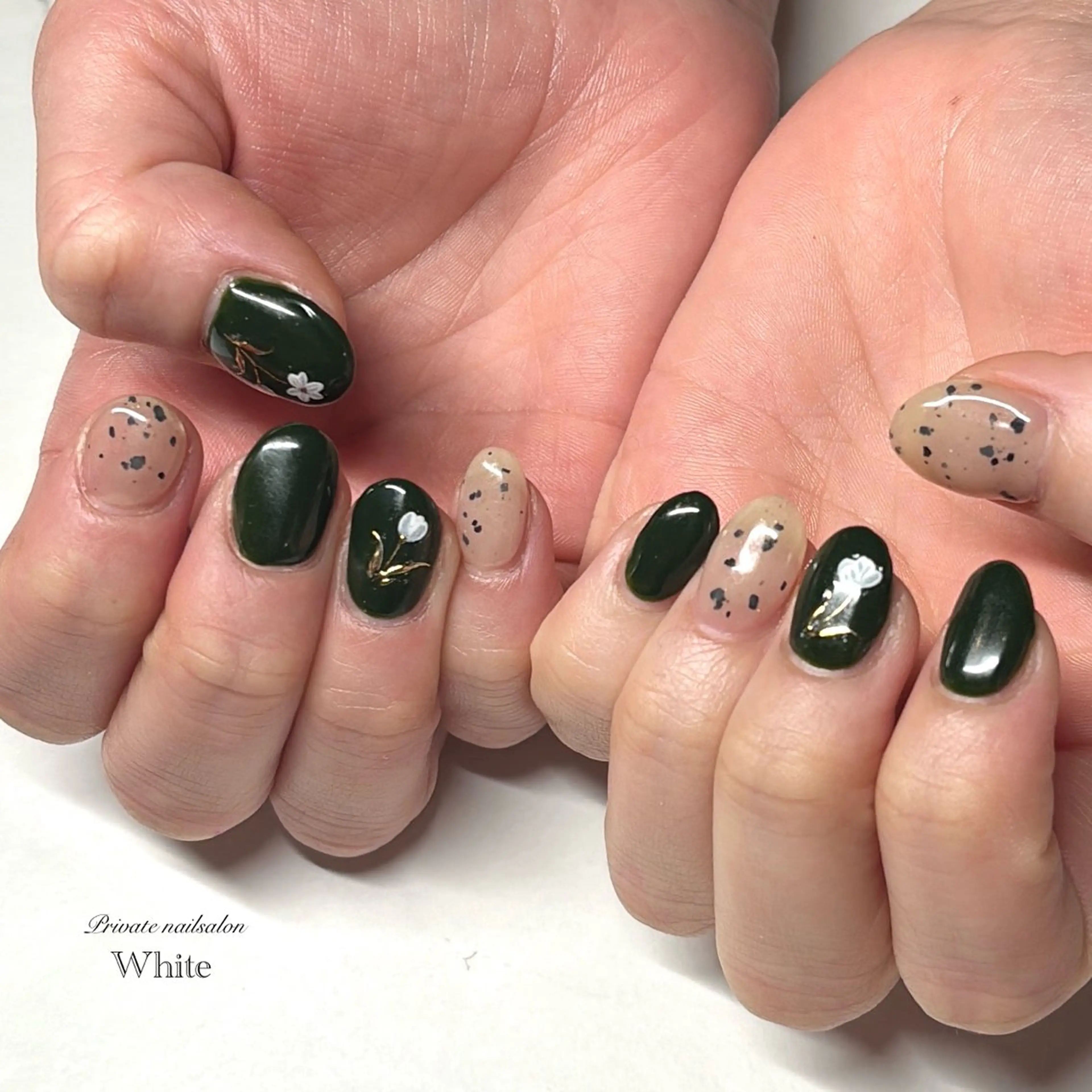 ネイル フラワーネイル ゴールド グリーン ハンドネイル SAKASHITA KEIのネイルデザイン