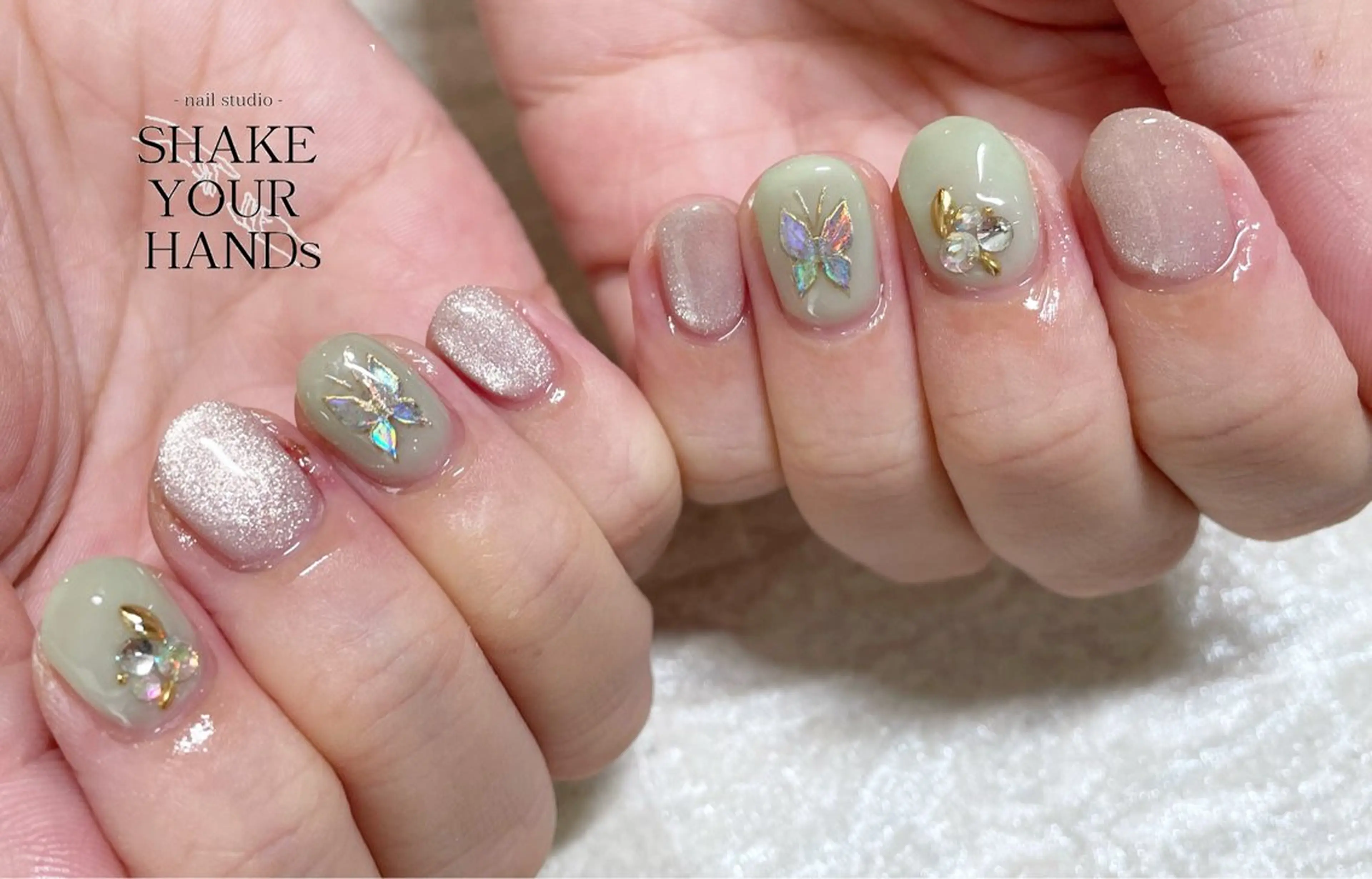 ネイル ネイルスタジオ シェイクユアハンズのネイルデザイン