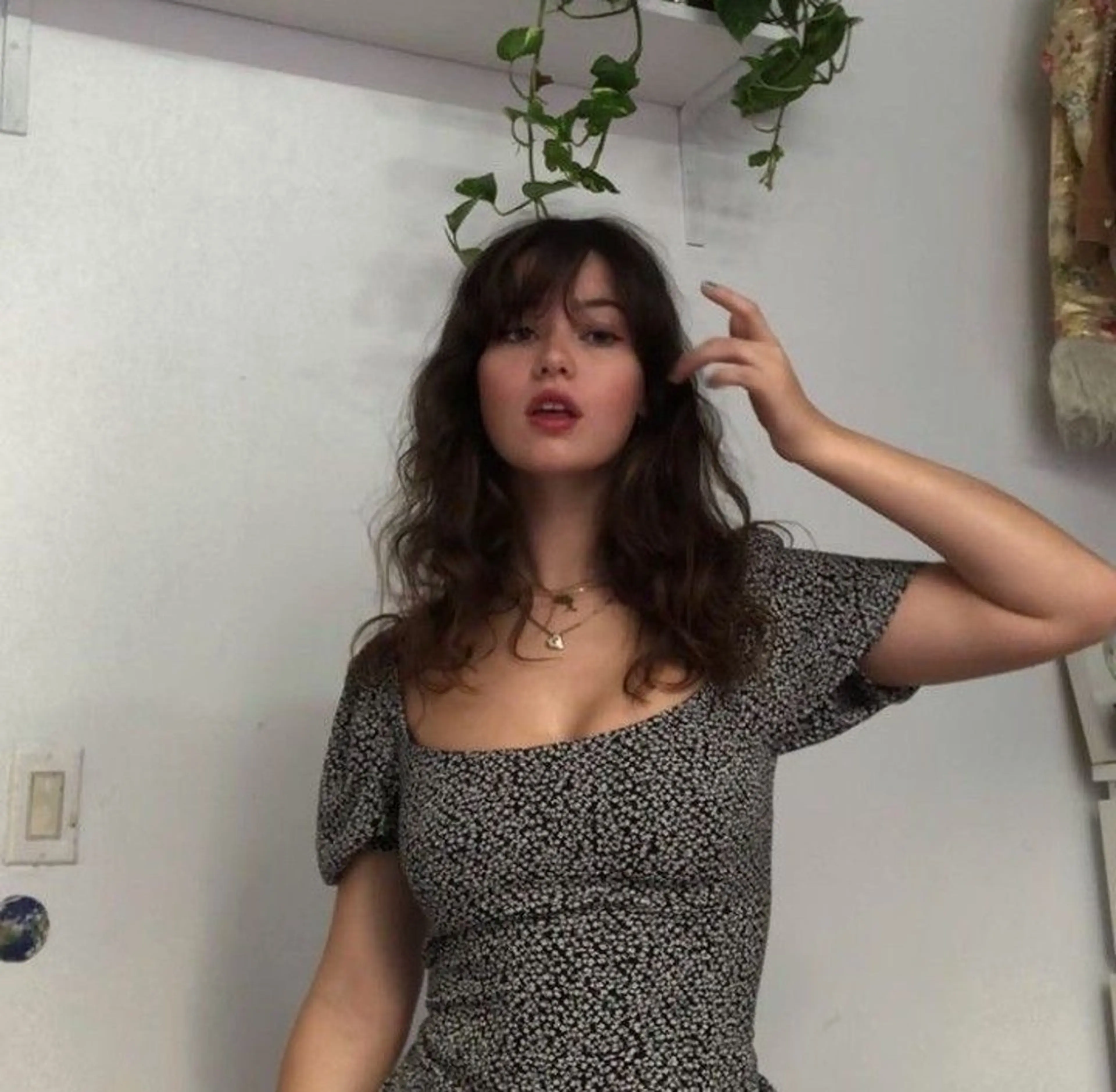 セミロング カット minami🪷 暖色カラーのヘアスタイル