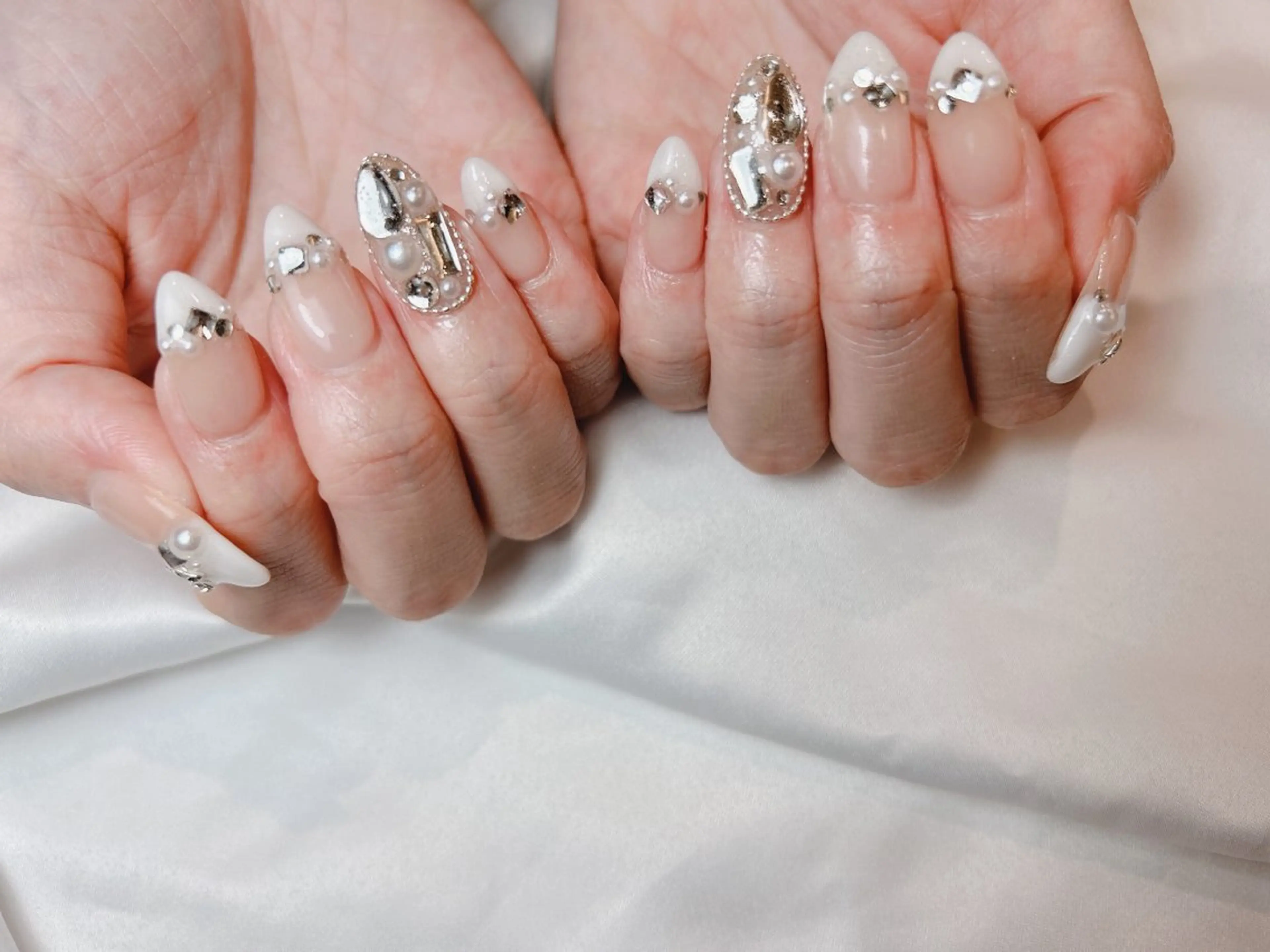 ネイル ハンドネイル フットネイル tote. sumileのネイルデザイン