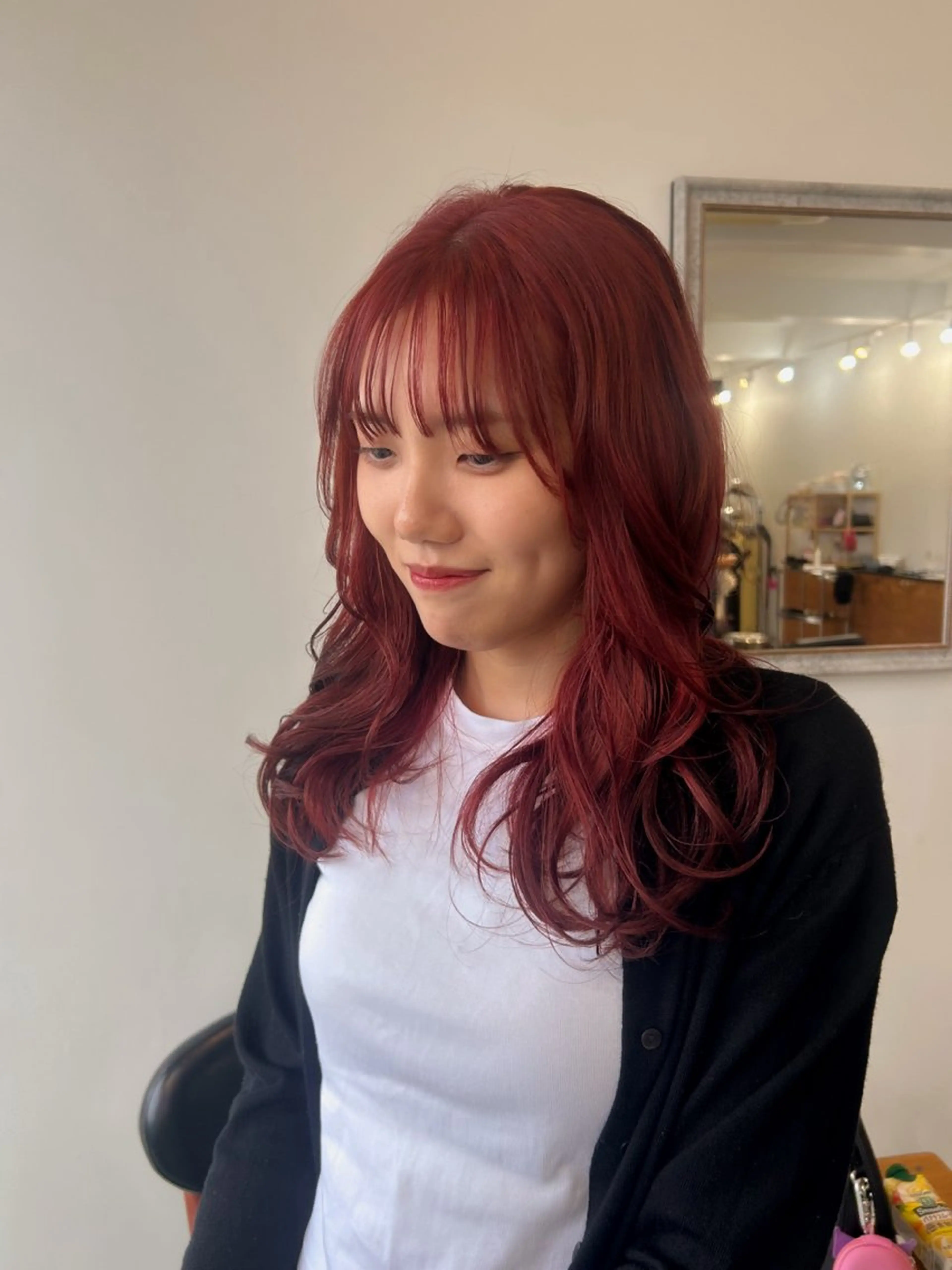 セミロング カラー ブリーチ ピンクカラー レッドカラー カット ヘアカラー plus HAIR いずみのヘアスタイル