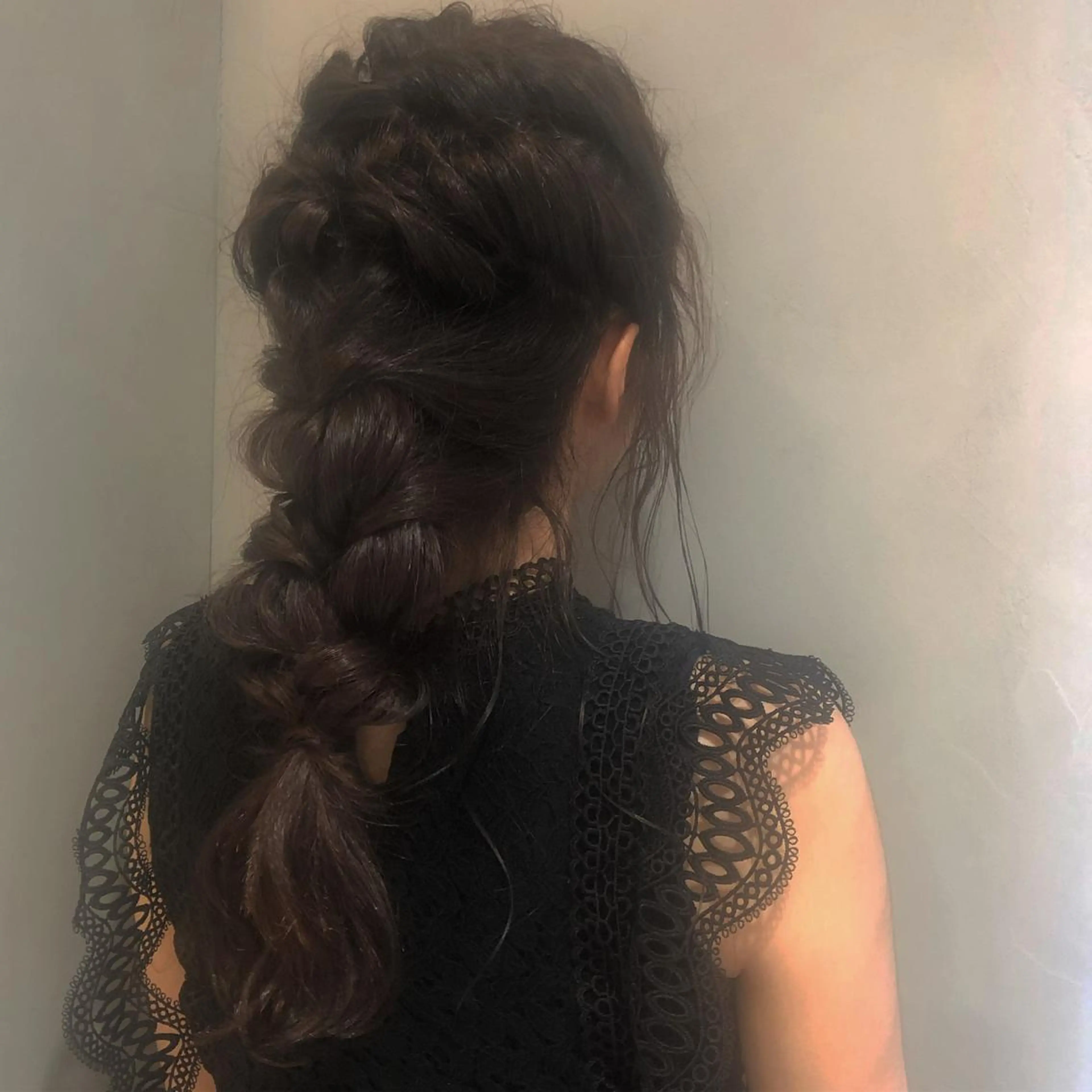 ロング ヘアアレンジ カジュアルを女っぽく 𝗮𝘆𝗮𝗰𝗼のヘアスタイル