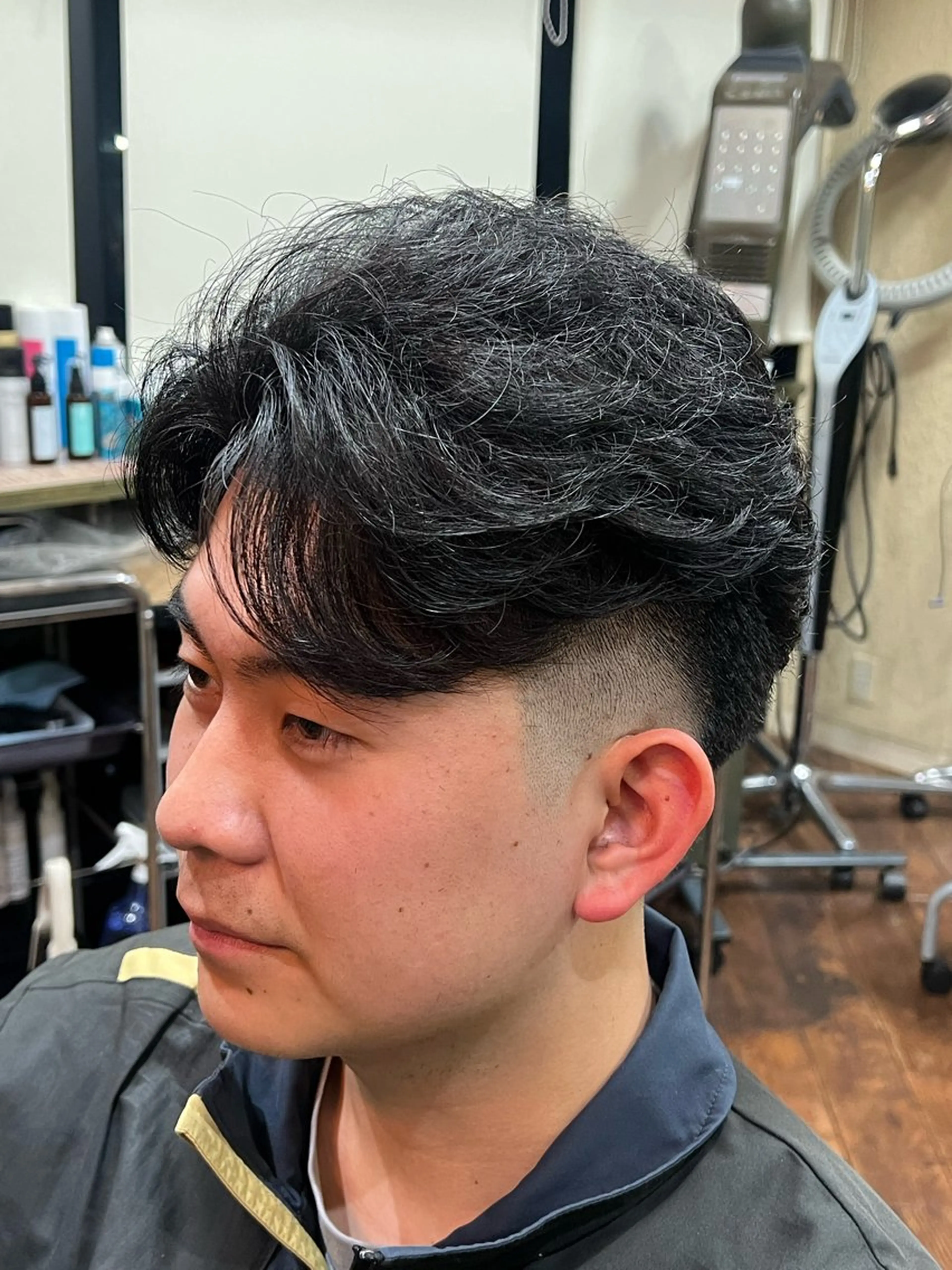 メンズ フェザーパーマ メンズパーマ カット 奥田 勝亮のヘアスタイル