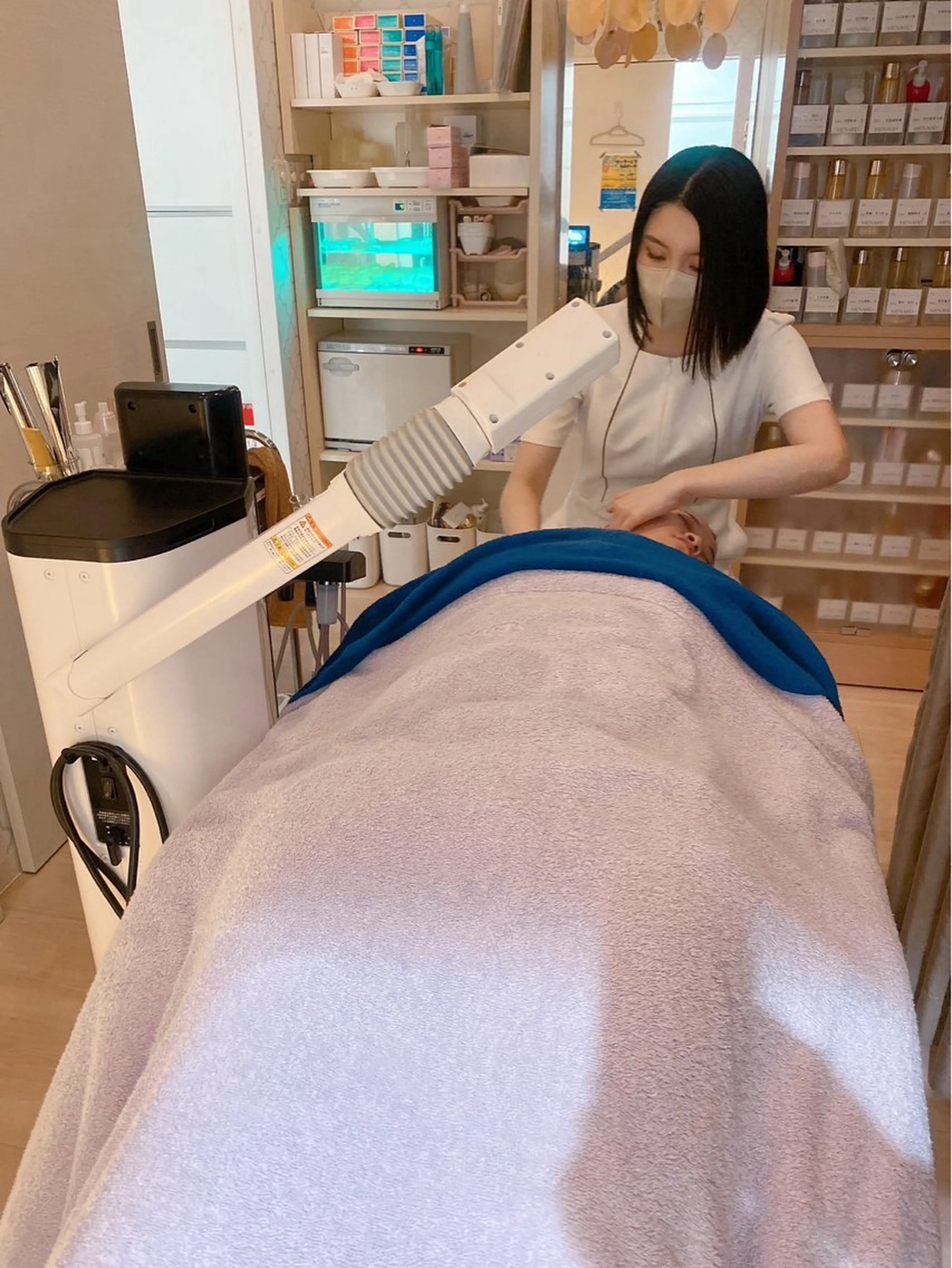 メナード丸の内ヒルズ 柳田りさのエステ・リラクイメージ