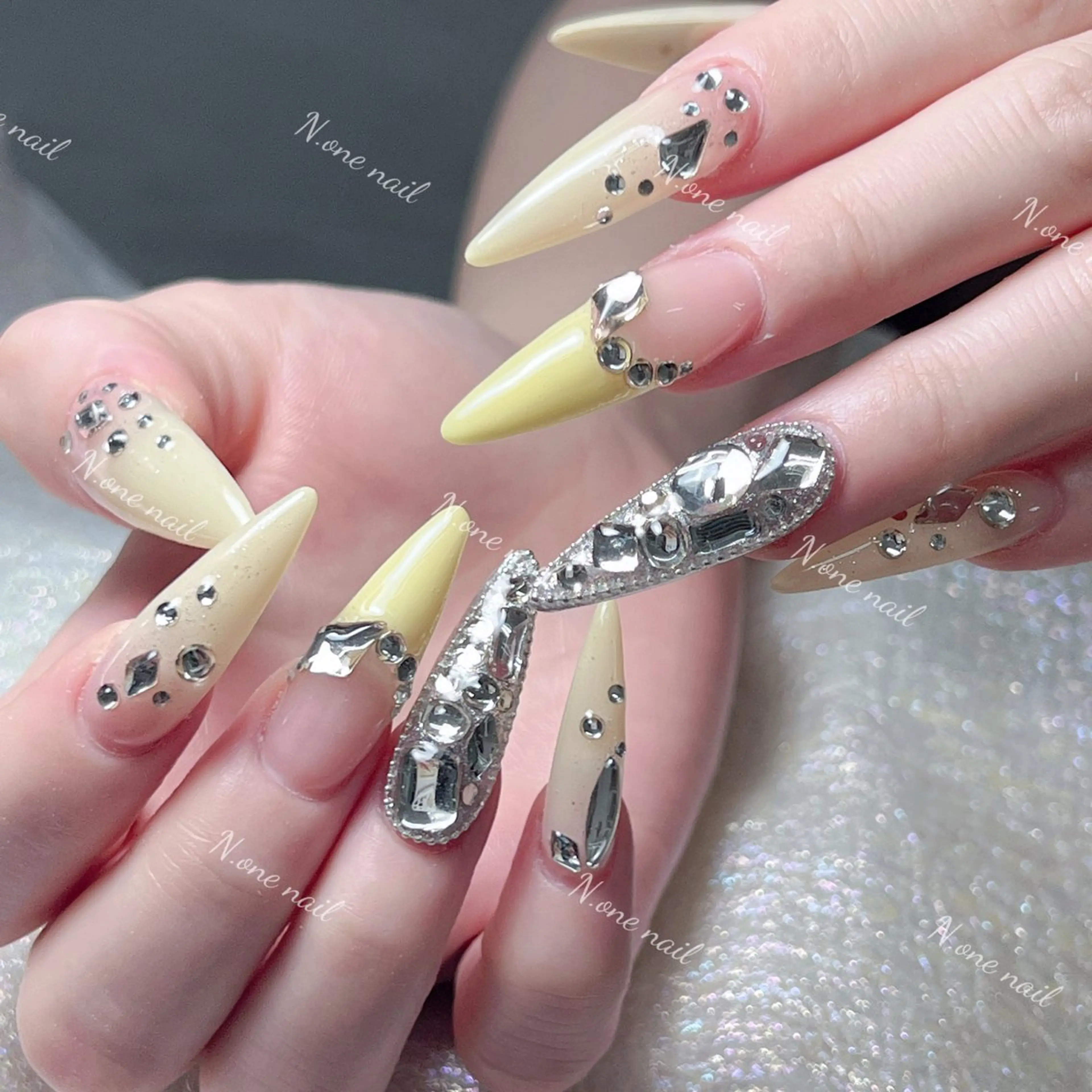 ネイル N.one mei🎀のネイルデザイン