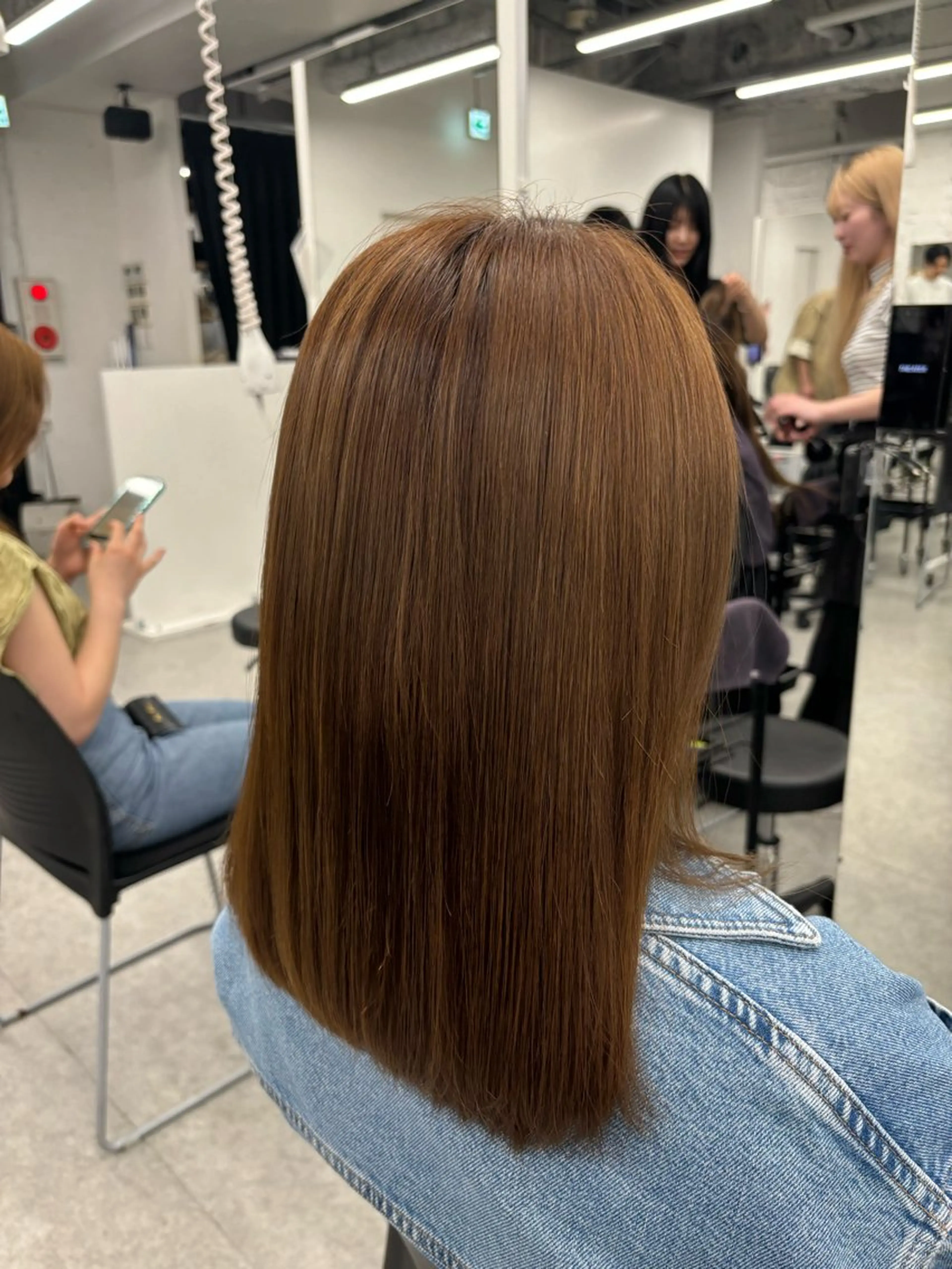 ロング カラー 流行りの透明感カラー ×縮毛矯正🤍ユウのヘアスタイル