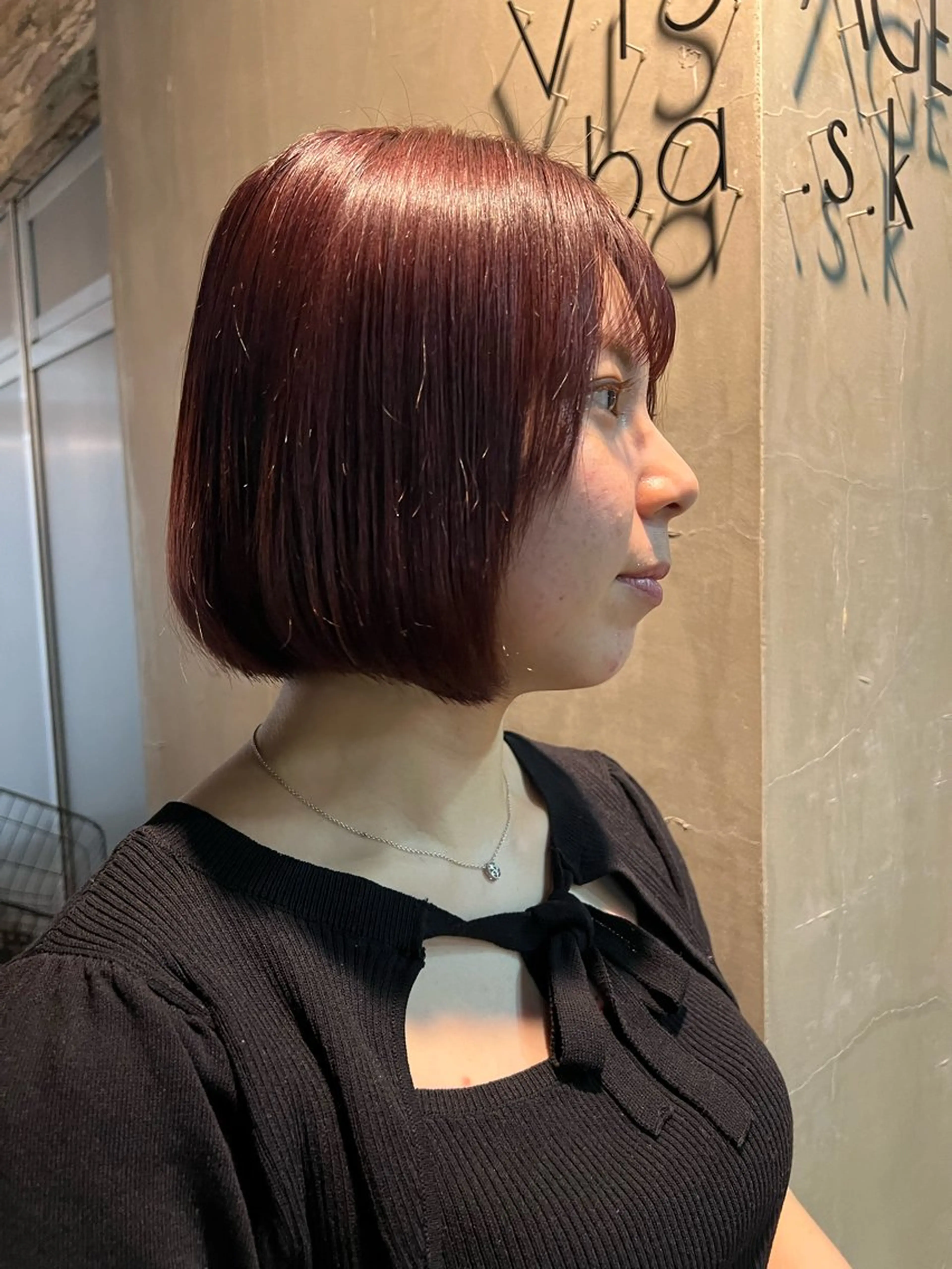 ショート カラー ブリーチ レッドカラー いぐちしょうた🫧 VISAGEbaskのヘアスタイル