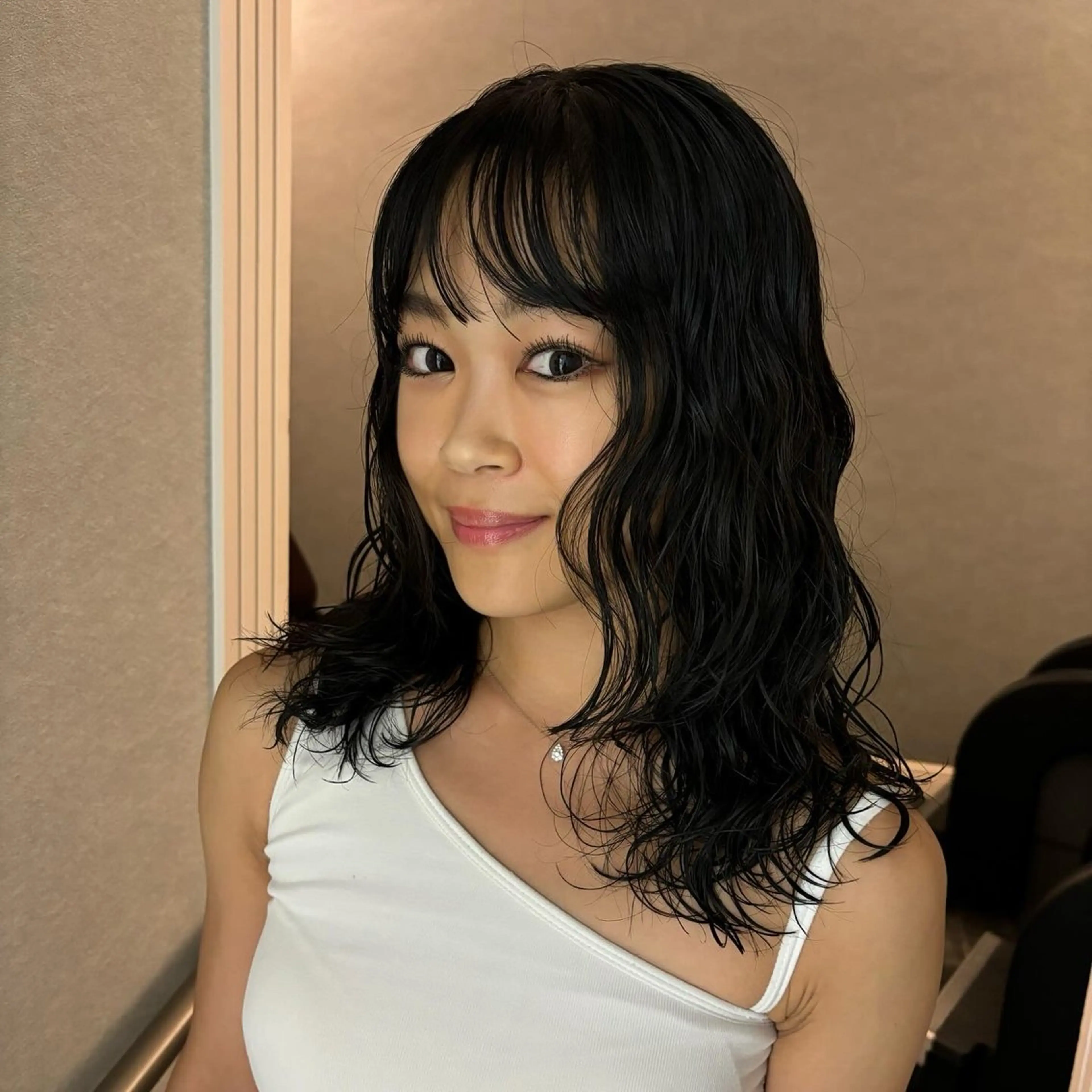 セミロング パーマ shoko/ 海外ガール風パーマのヘアスタイル