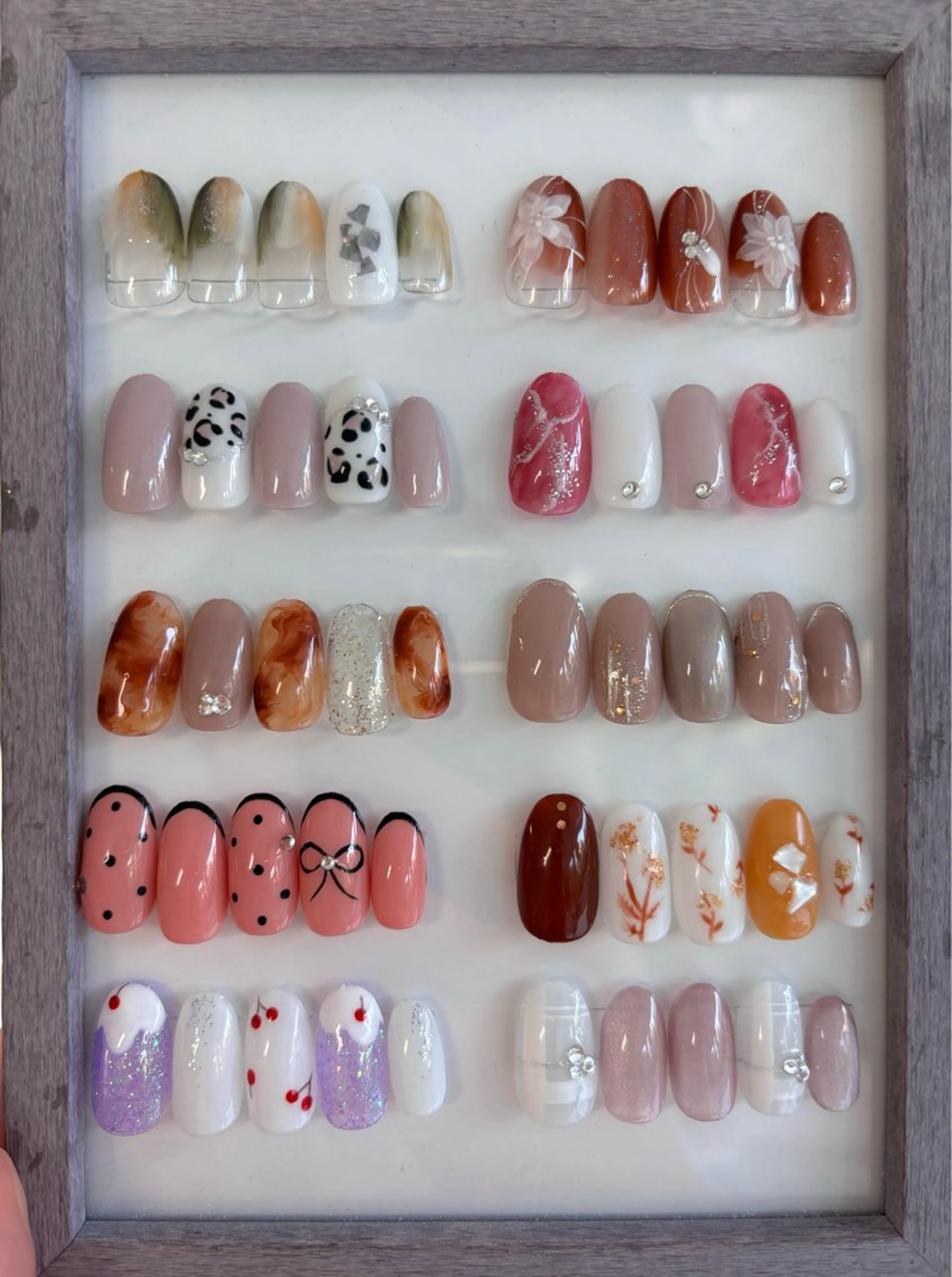 ネイル 松田 莉菜のネイルデザイン