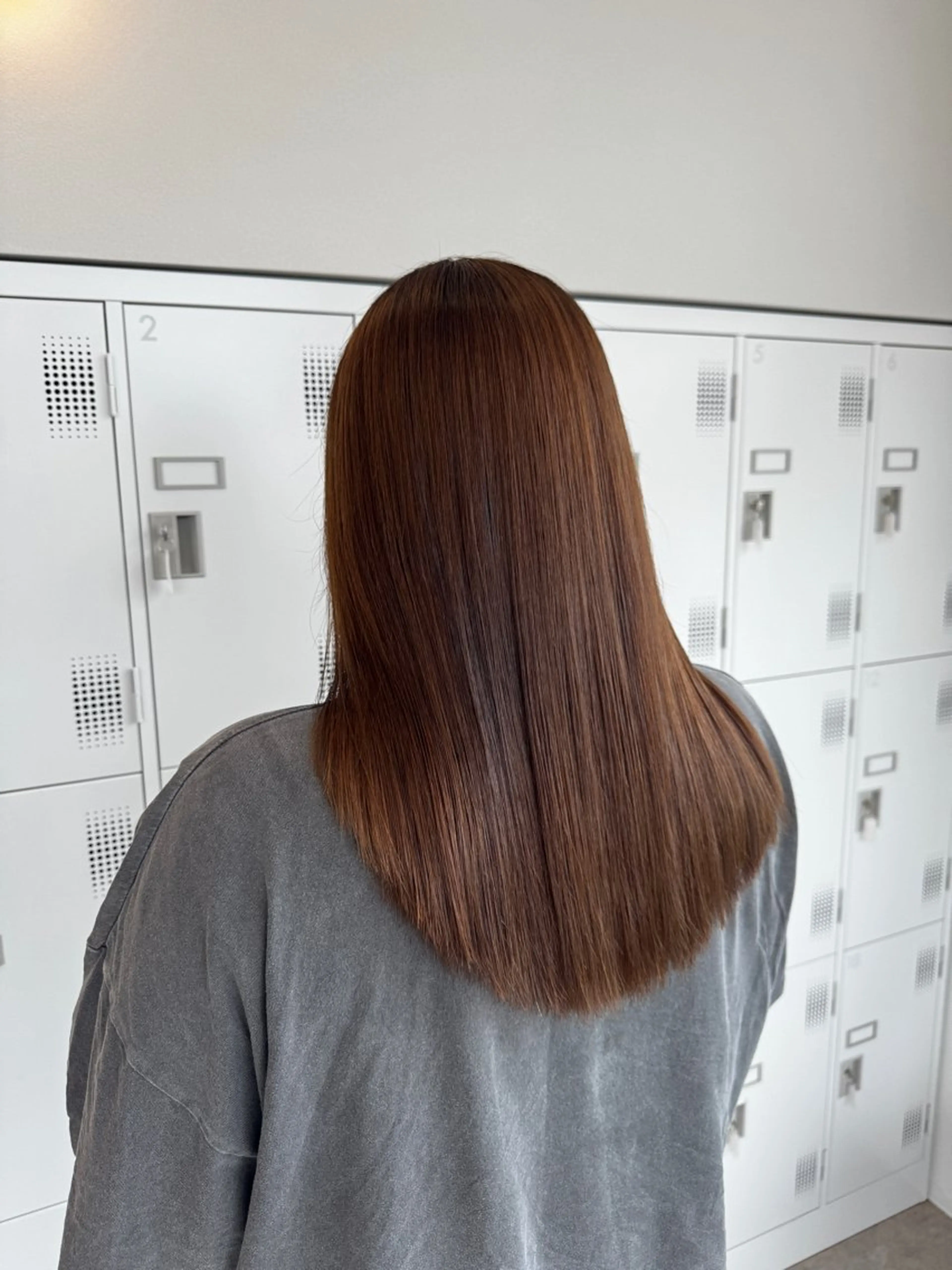 ロング ケアカラー トリートメント 🫧透明感カラー🫧 ロン毛美容師のヘアスタイル