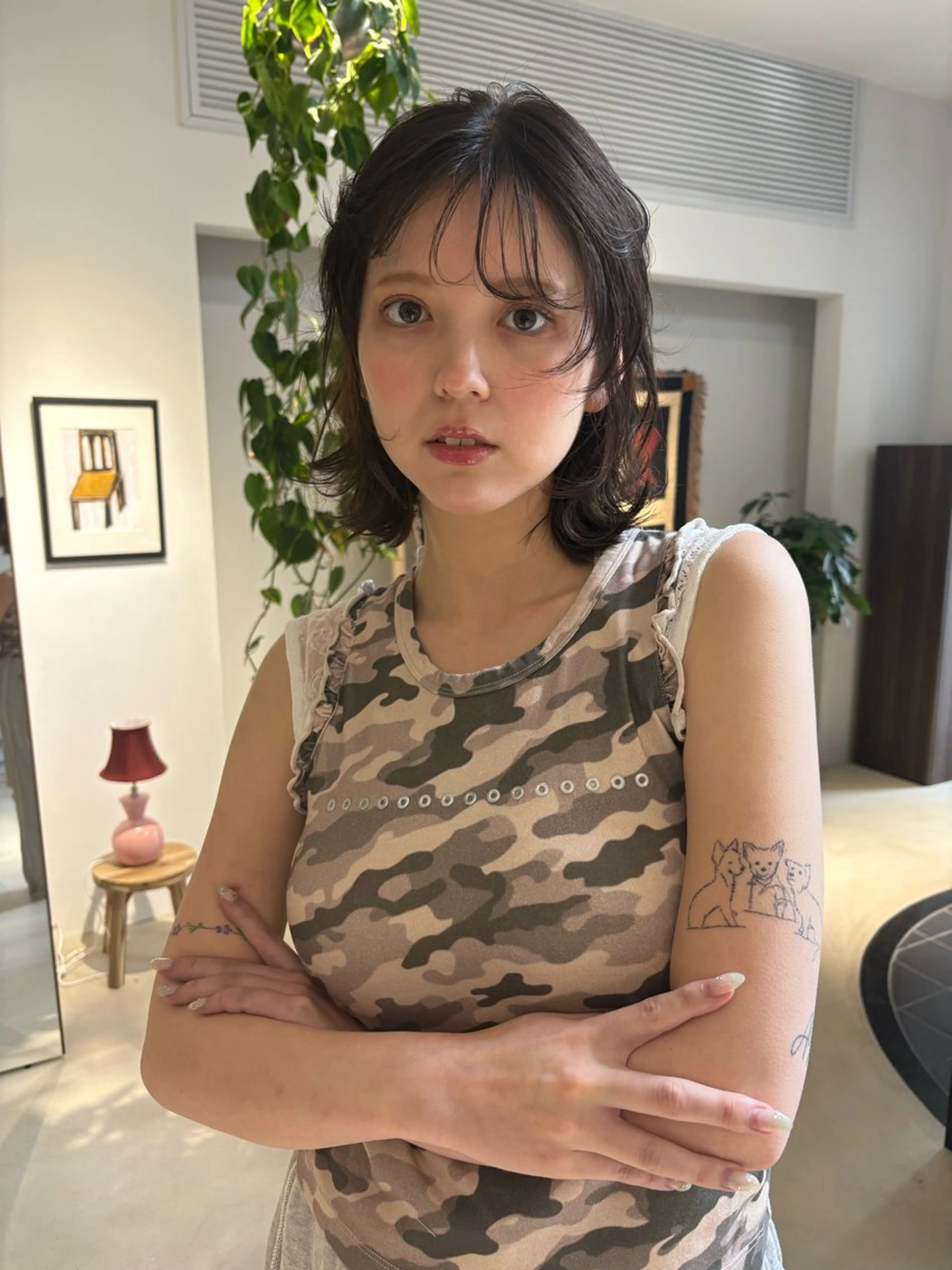 ミディアム カラー レイヤーカット Yui⭐️ 透け感カラーのヘアスタイル