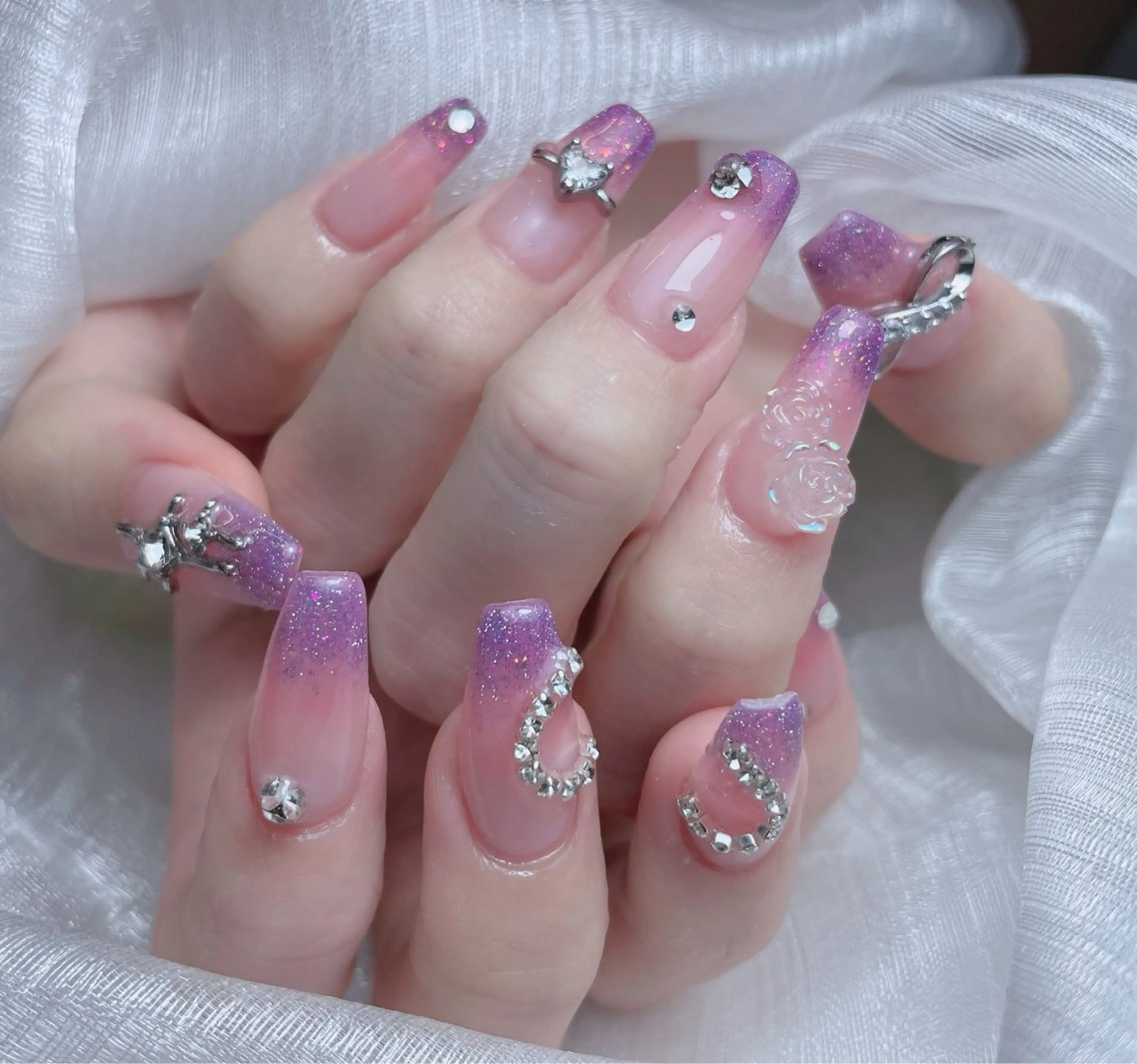 ネイル 長さ出し フットネイル フレンチネイル ジェルネイル ガラスフレンチ 中野駅から2分 MEO NAILのネイルデザイン