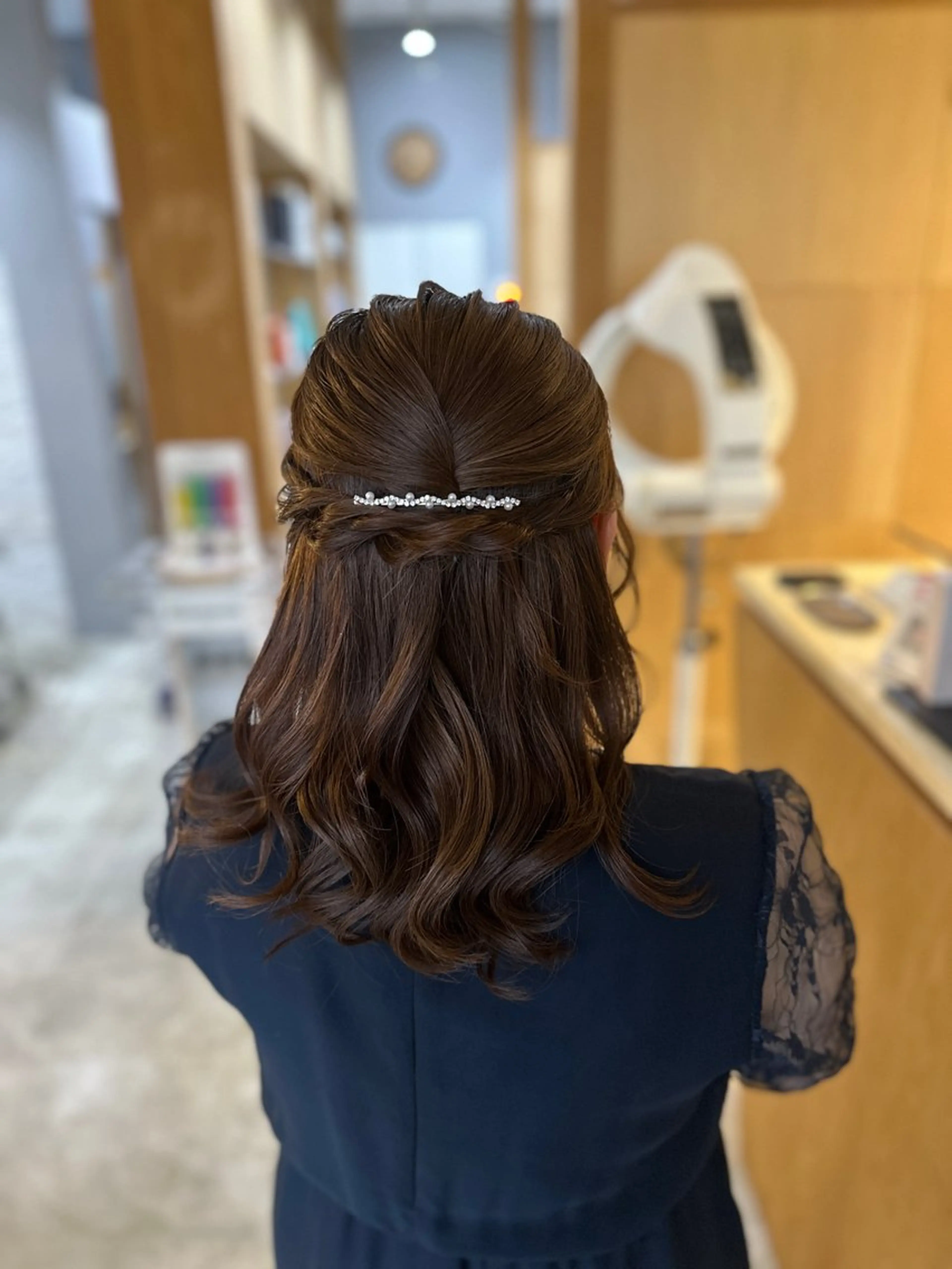 ミディアム miloc MOMOKAのヘアスタイル