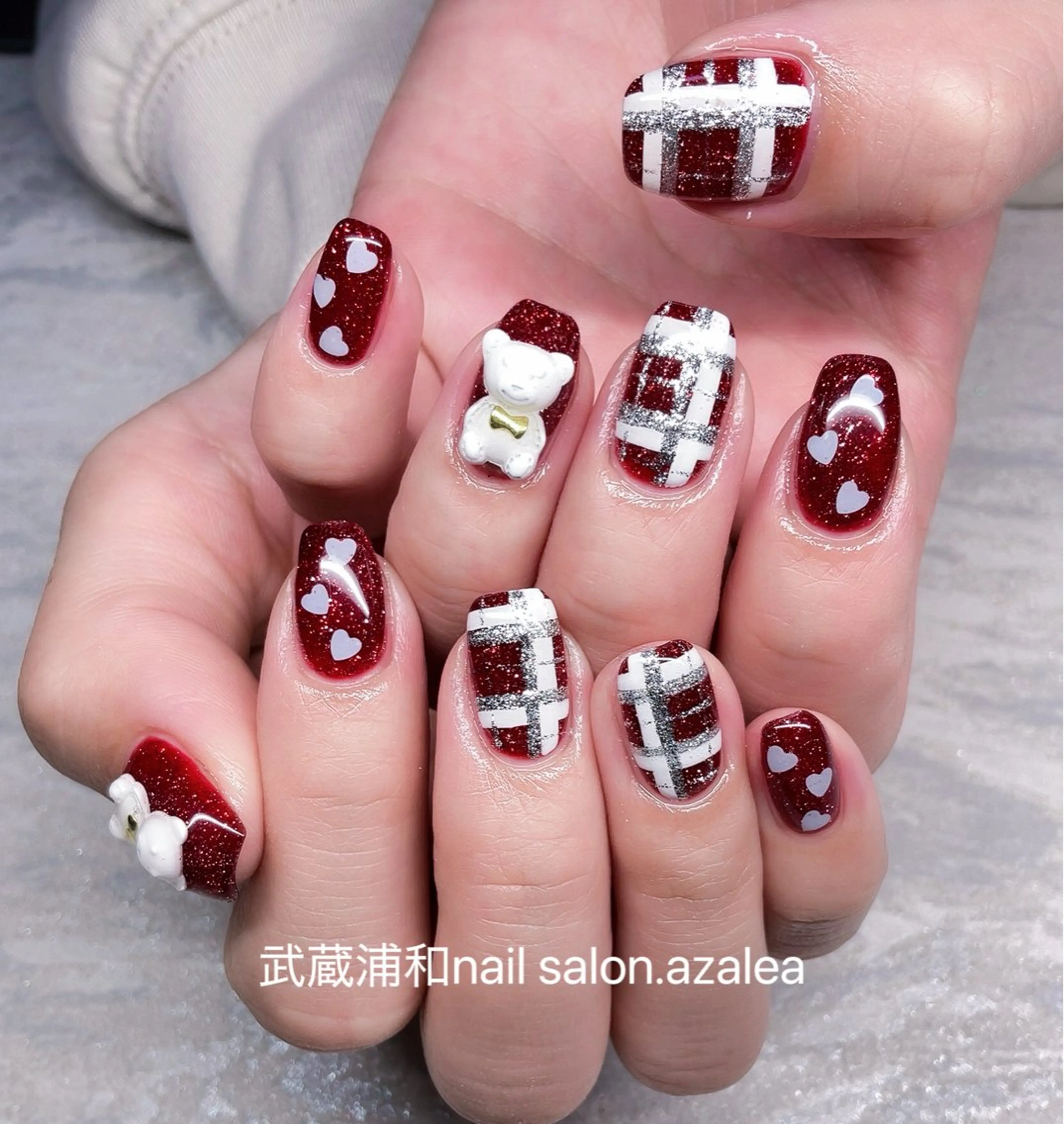 ネイル ハンドネイル R inのネイルデザイン