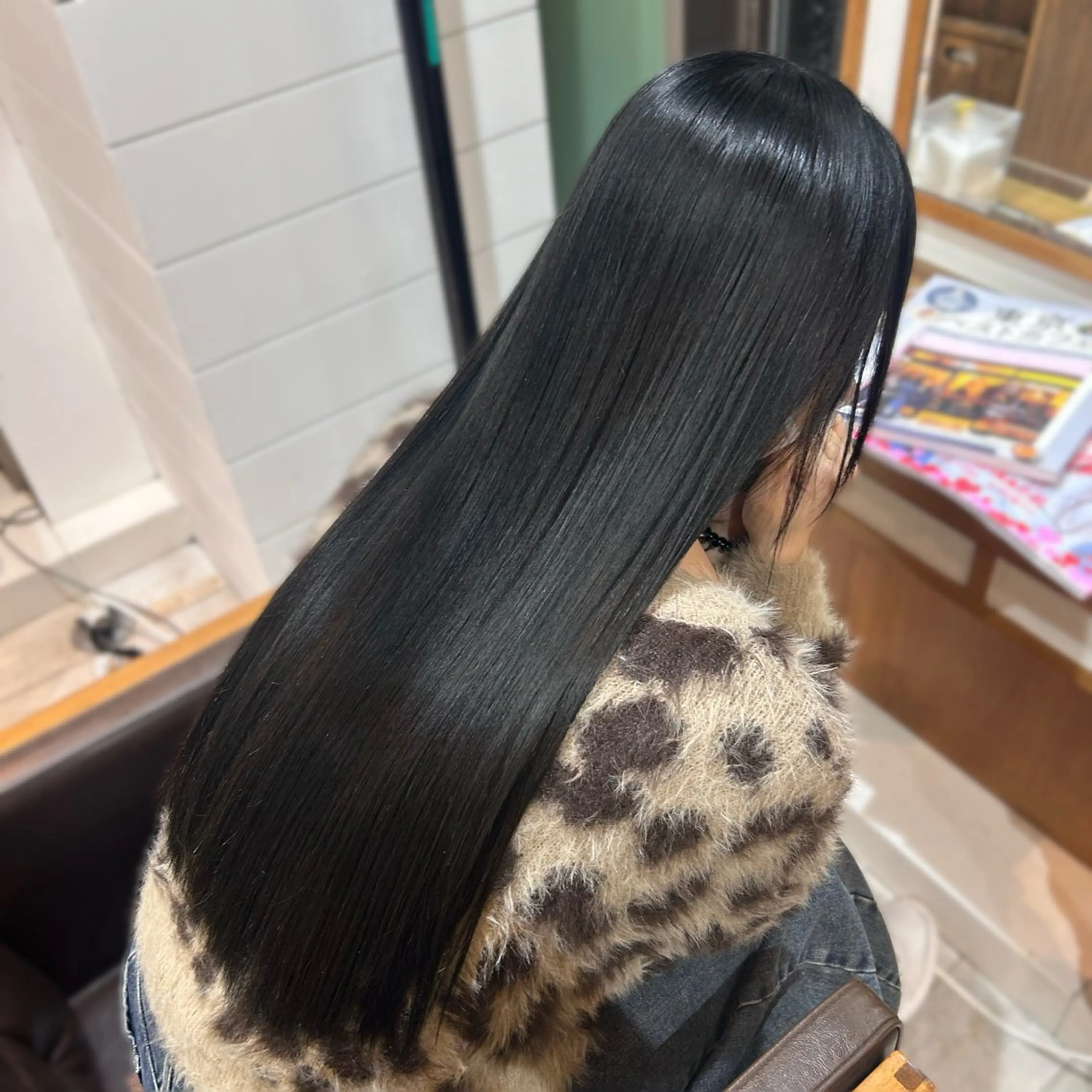 ロング カラー ヘアカラー トリートメント Rion/渋谷 /ブリーチなしカラーのヘアスタイル