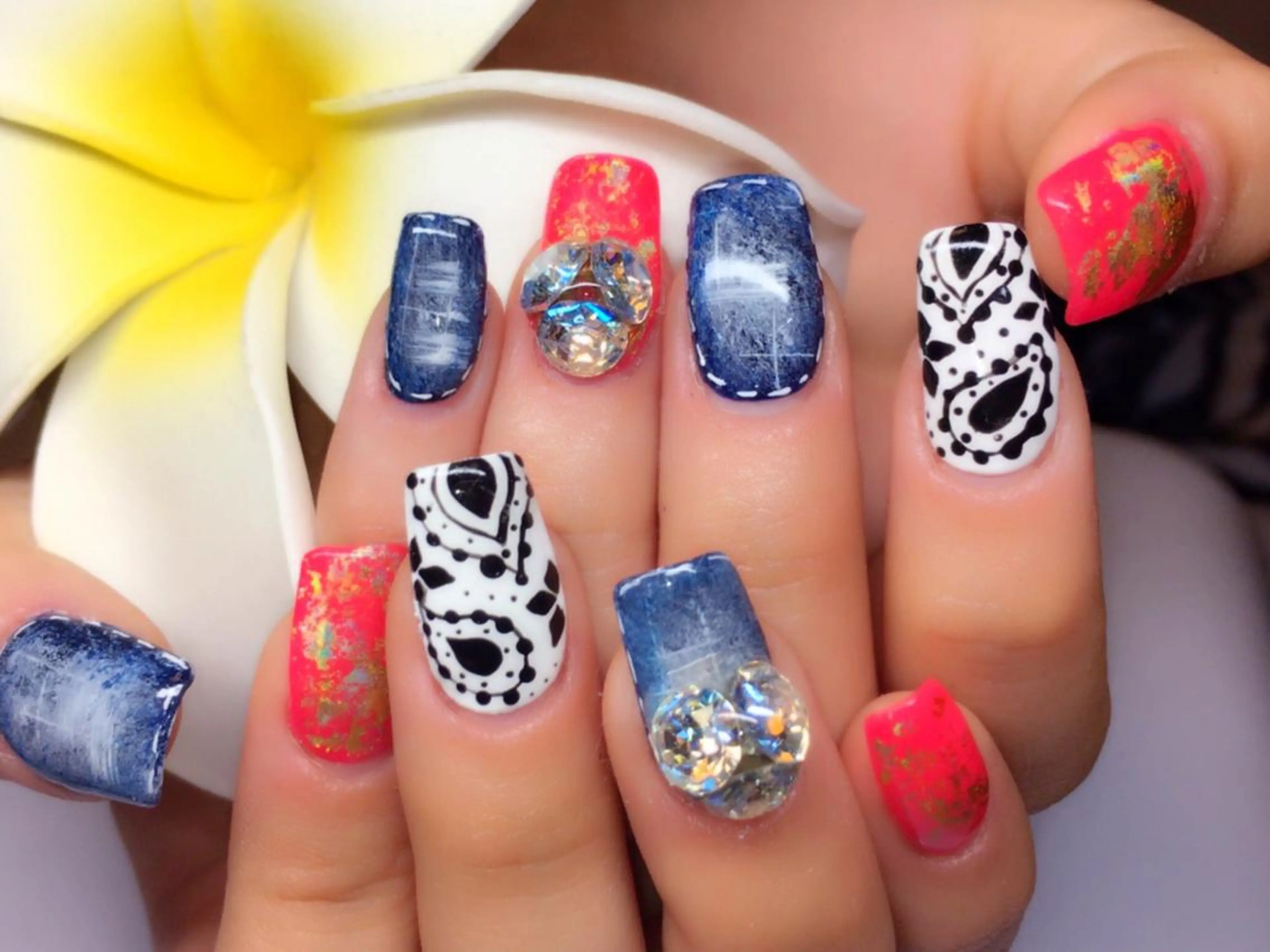 ネイル Li'leaNail AINAのネイルデザイン