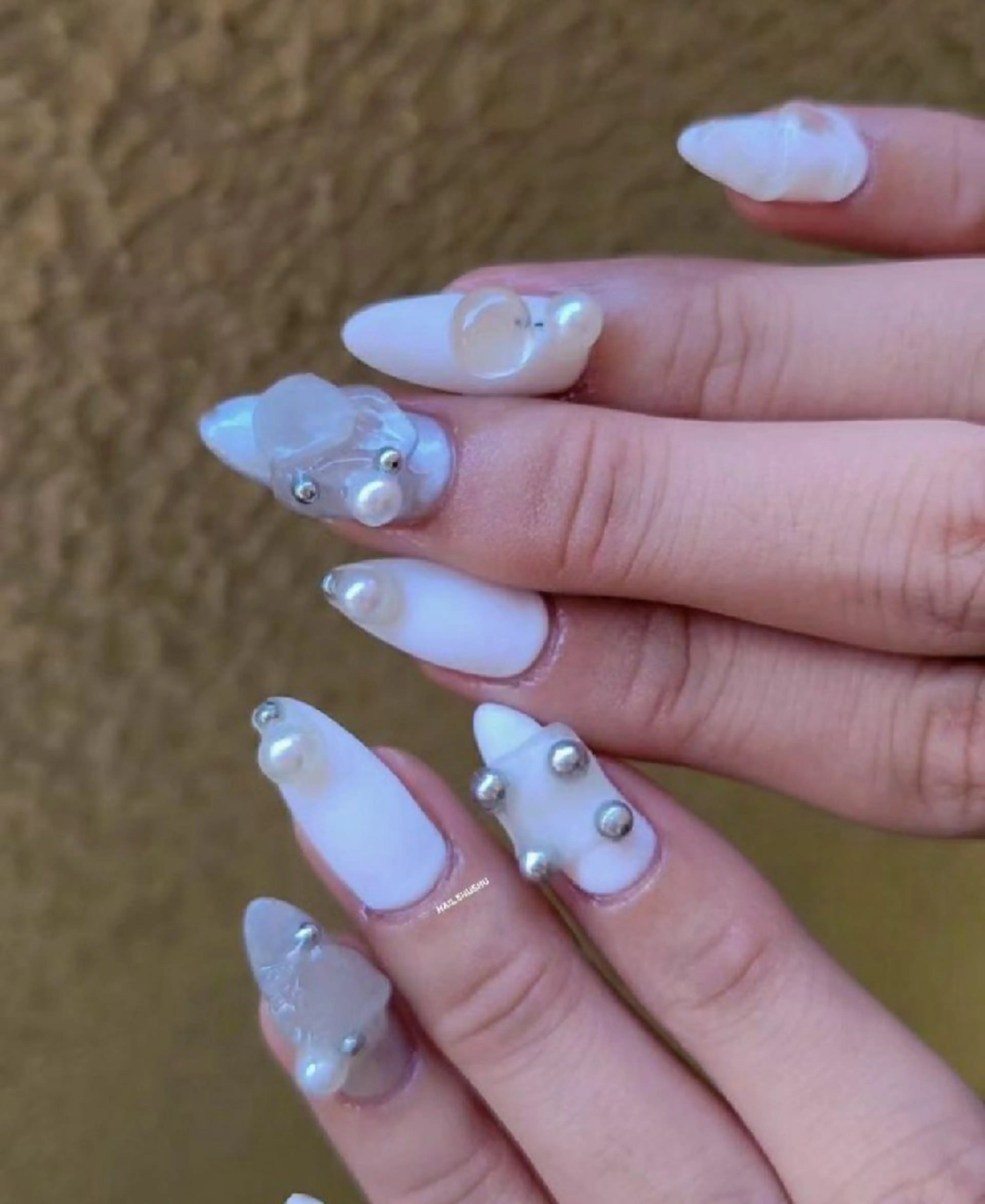 ネイル 持ち込み ニュアンスネイル ワンカラーネイル シンプルネイル 冬ネイル ハンドネイル 3dパーツ/流行り 👧shushu❤️のネイルデザイン