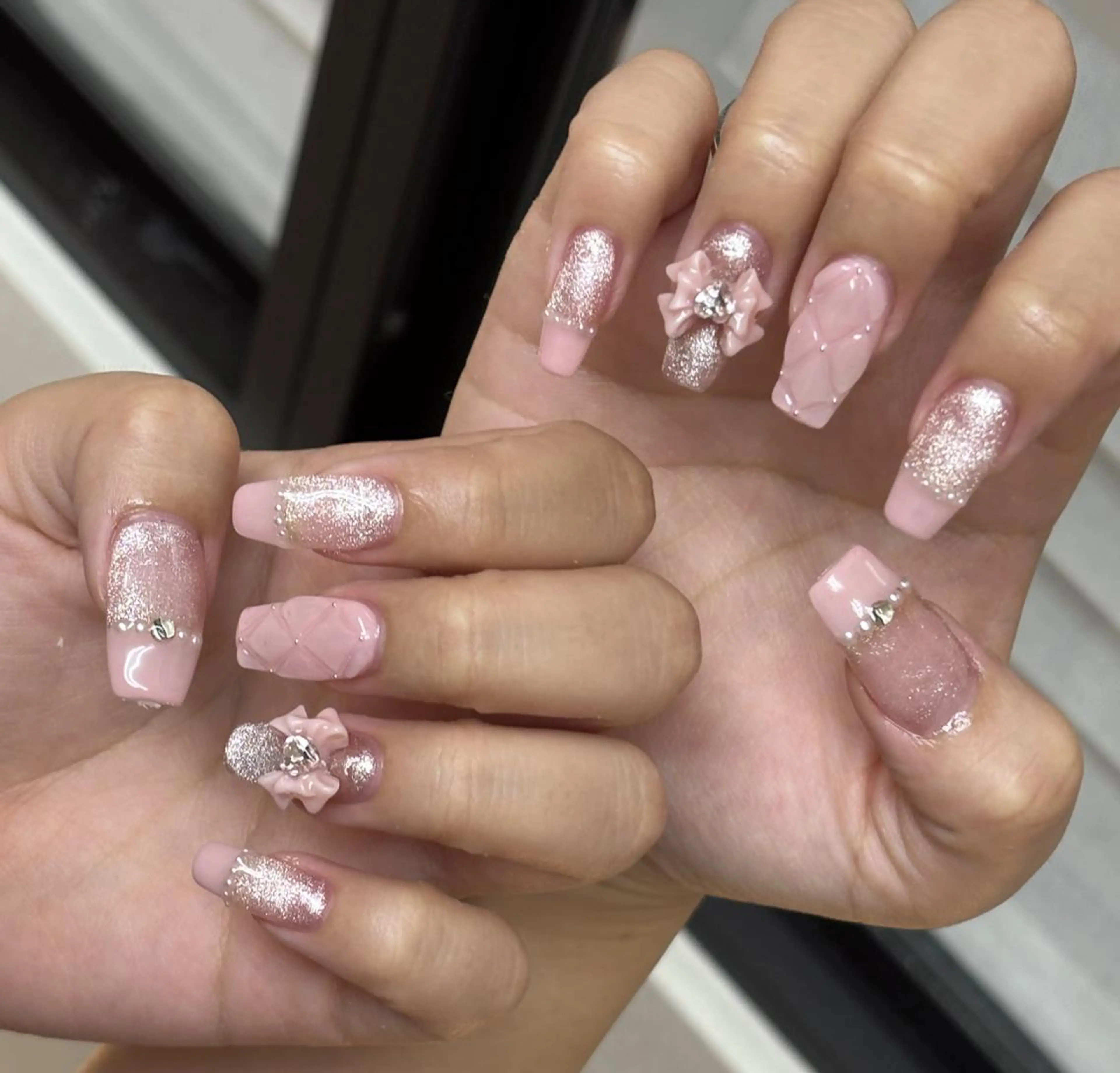 ネイル アートネイル ジェルネイル ハンドネイル Trinity staffのネイルデザイン