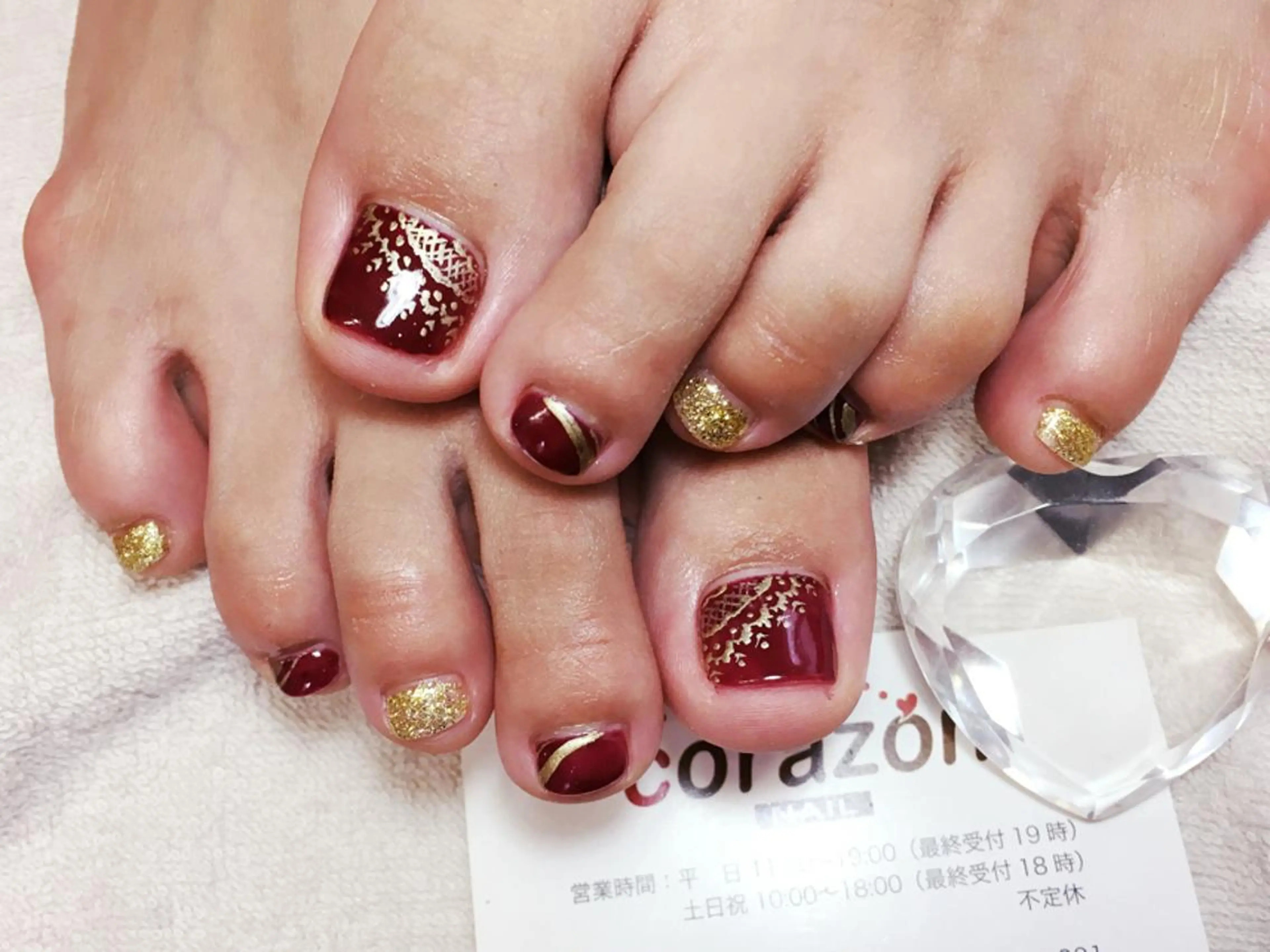 ネイル アートネイル ボルドー ゴールド レース ラメ(グリッター) ネイリスト aicoのネイルデザイン