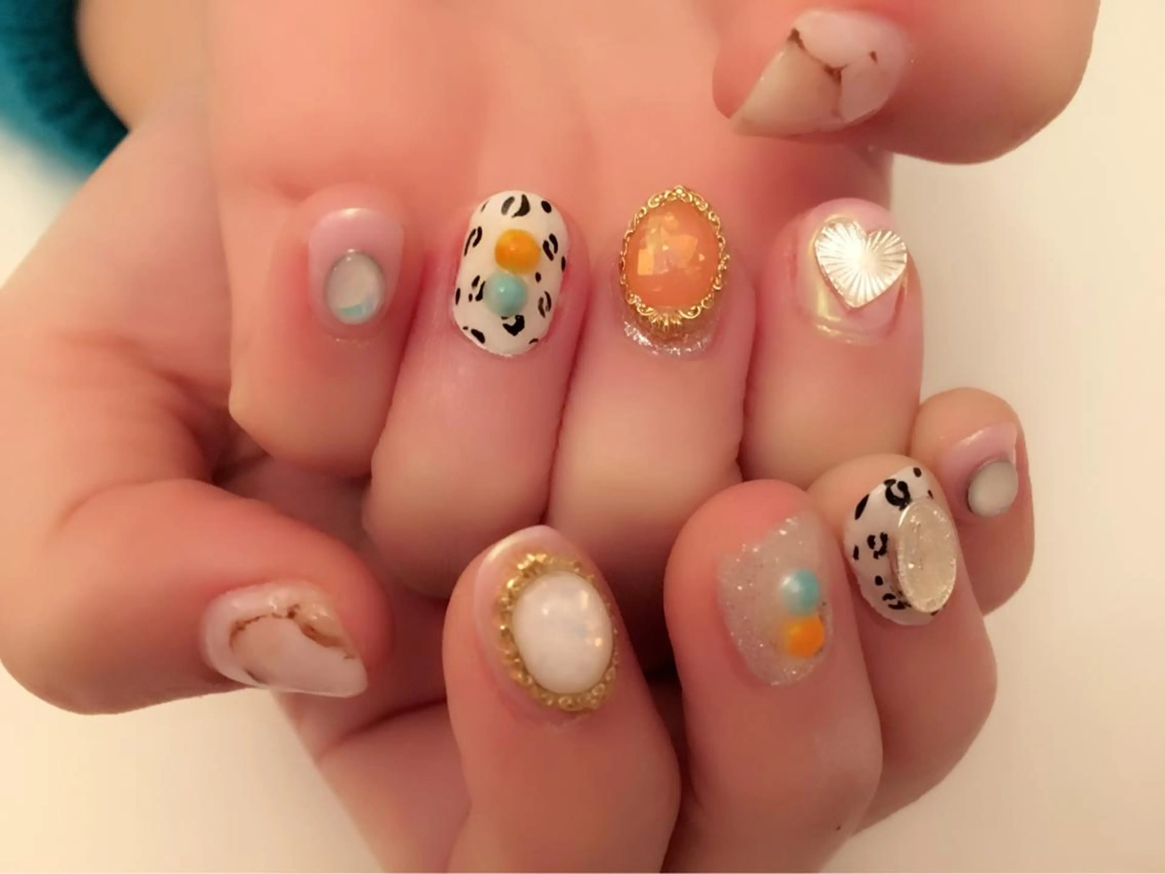 ネイル 持ち込み Elio 国泰寺のネイルデザイン