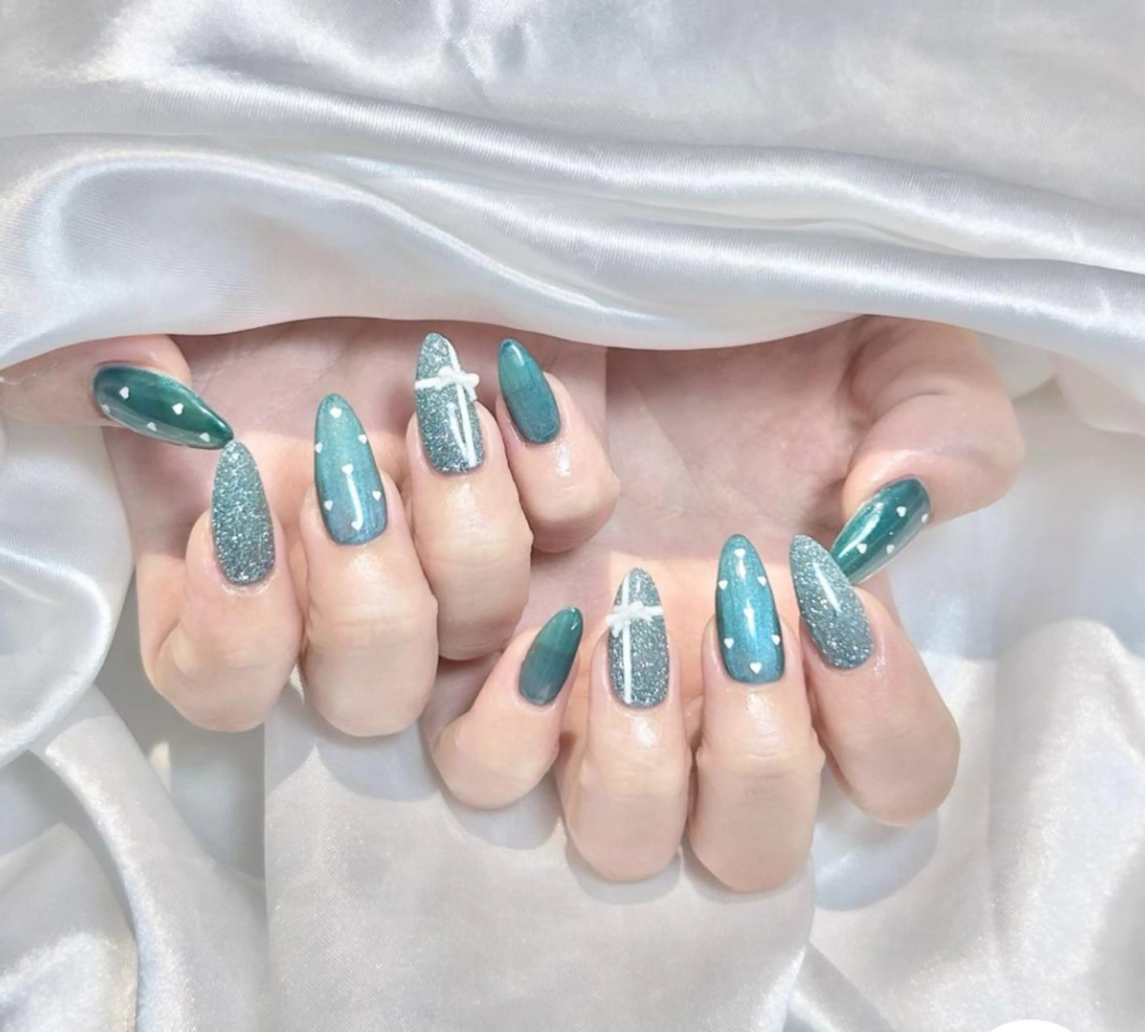 ネイル WISTERIA SAKAEのネイルデザイン