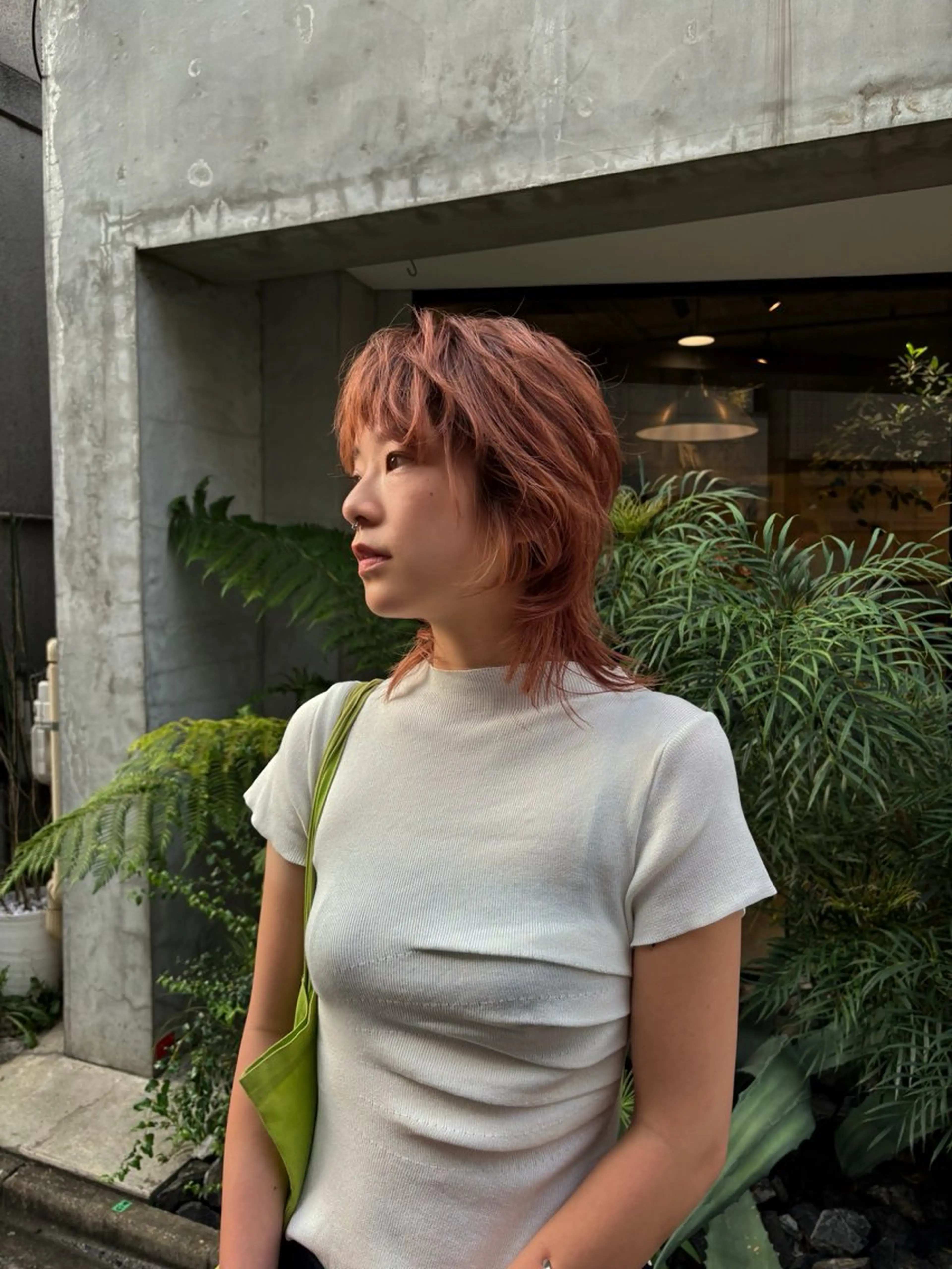 ミディアム 顔周りカット 外国人風カラー レイヤーカット ウルフカット 山田 綾乃/メンズカットのヘアスタイル