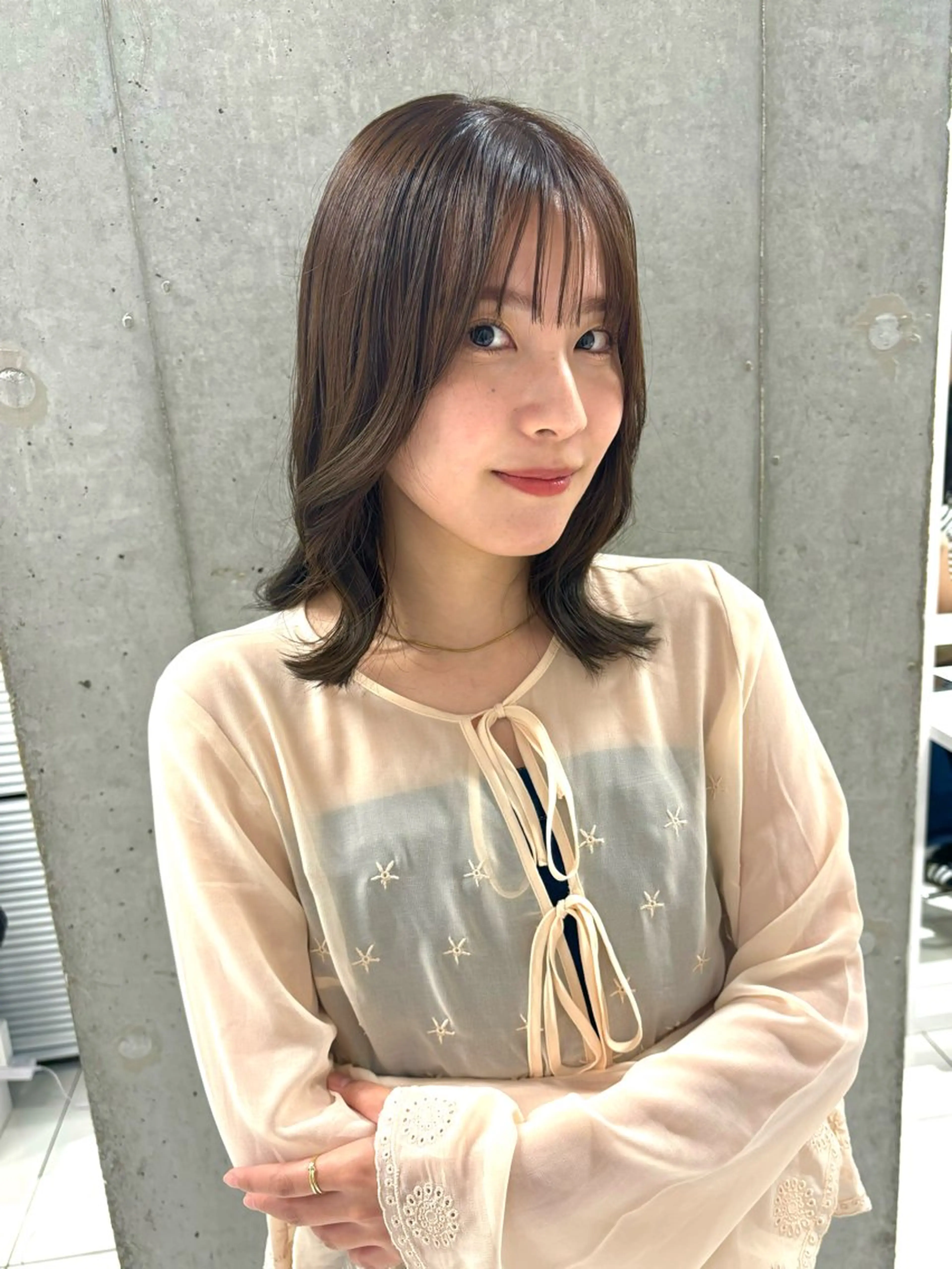 ミディアム カラー ブリーチ ブラウンカラー 透明感カラー ブリーチなしカラー オリーブブラウン ヘアカラー Miyu🎀レイヤー ／透明感カラー🪽のヘアスタイル