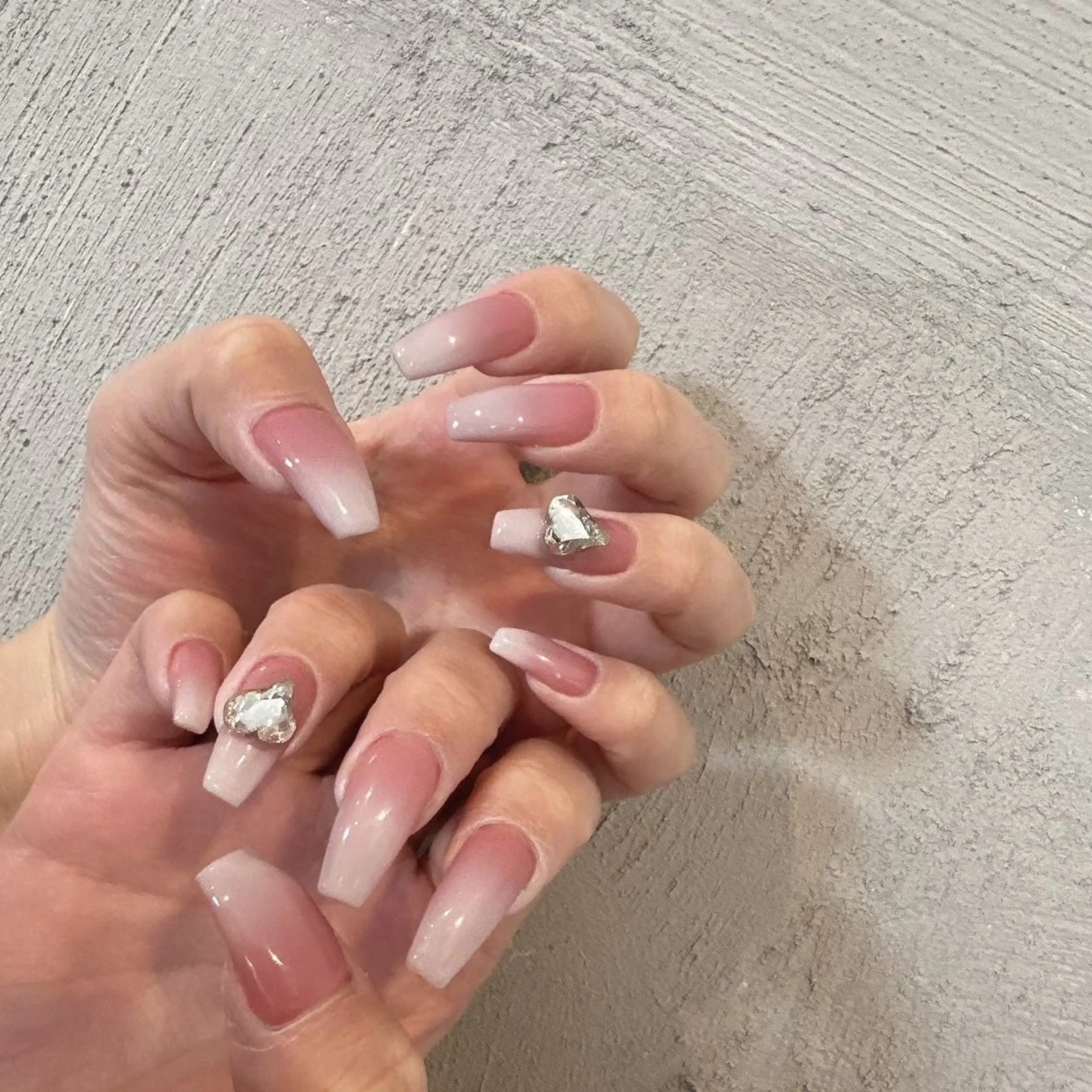 ネイル ジェルネイル グラデーション ハンドネイル Twin Eight ネイル&まつ毛和泉市の眉毛・アイブロウイメージ