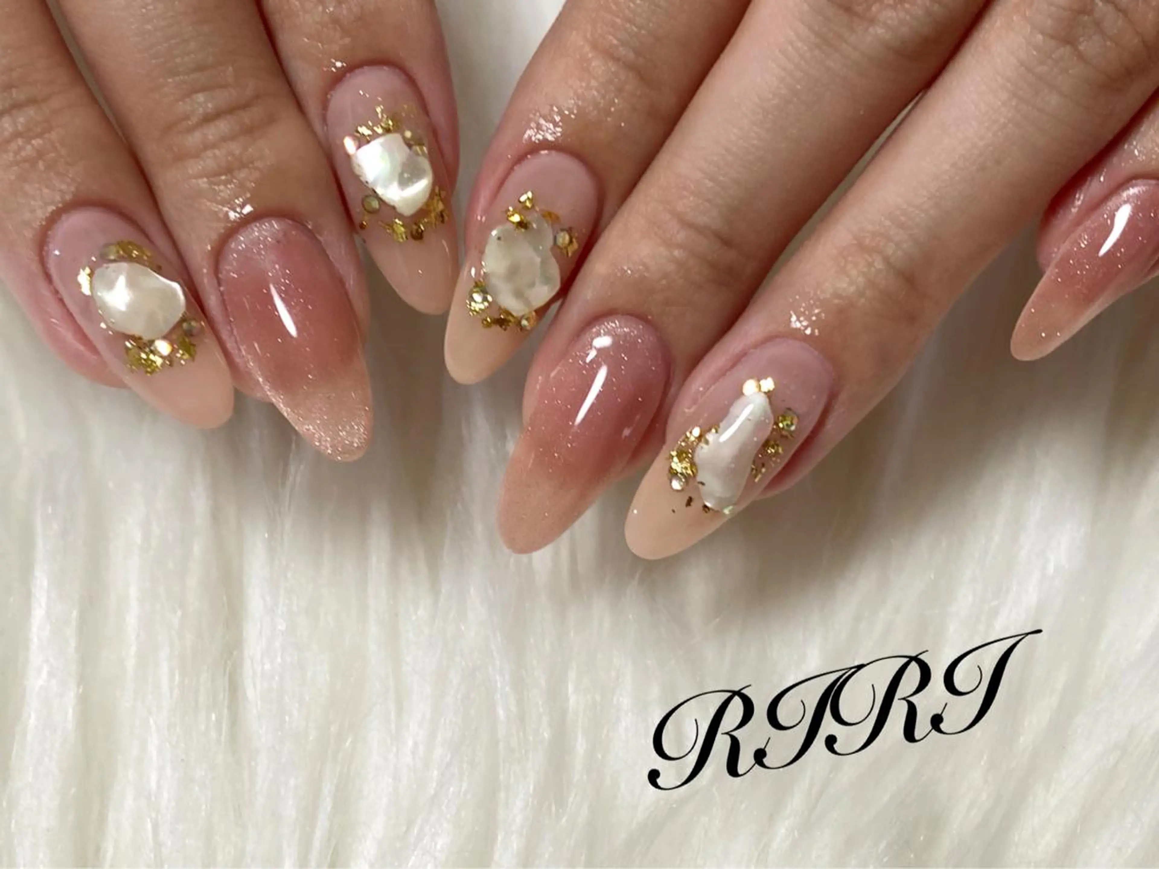 ネイル ハンドネイル riri オーナーのネイルデザイン